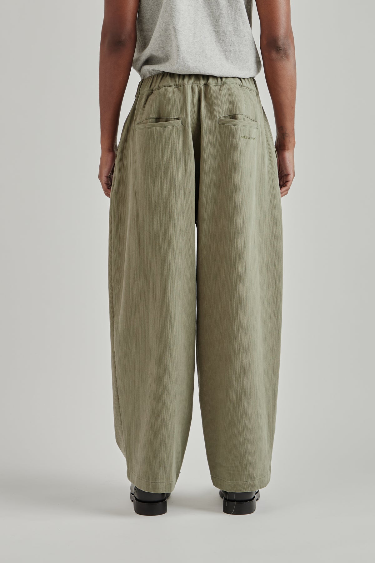 Estudio Niksen FW26 Big-Fold Balloon Pants Khaki1576