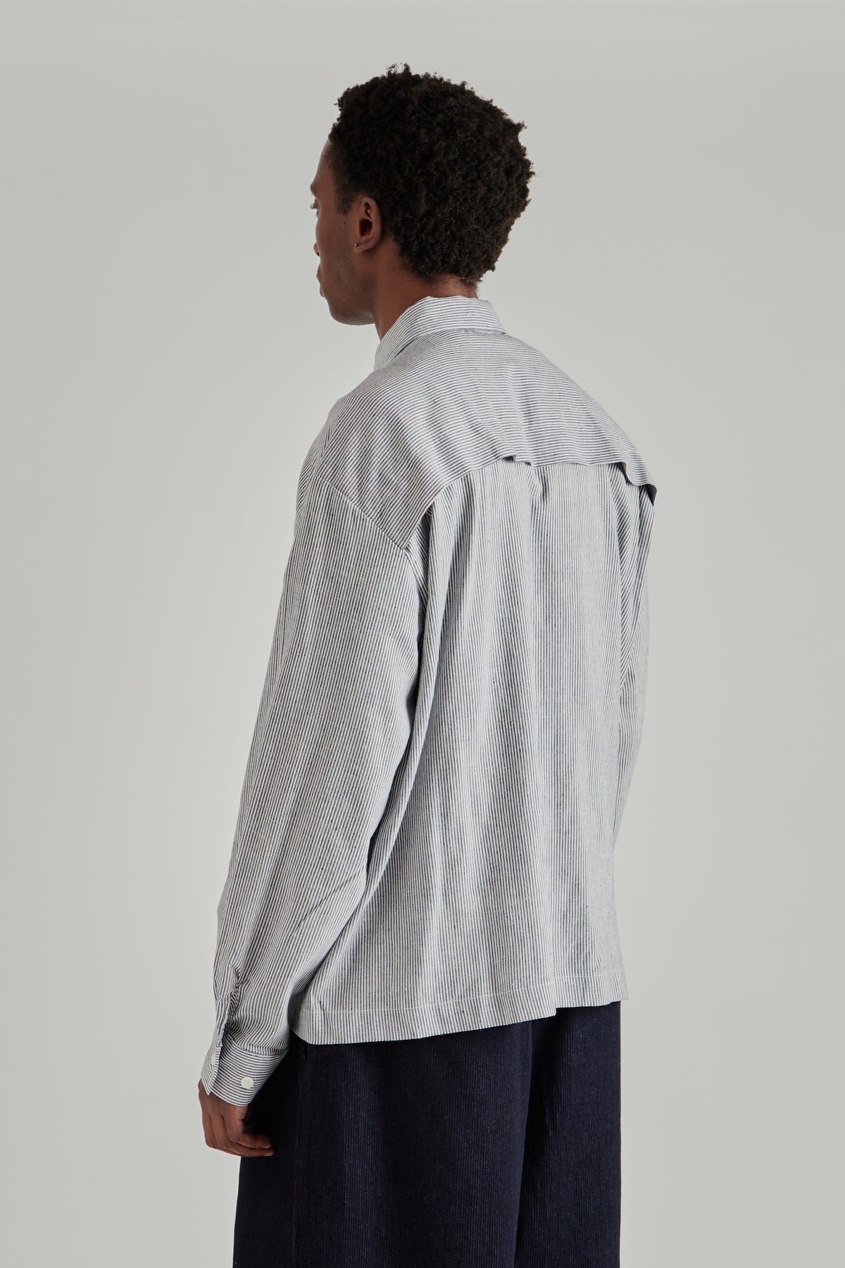 Estudio Niksen FW26 Bowton-Up Pocket Shirt Navy Stripe1687
