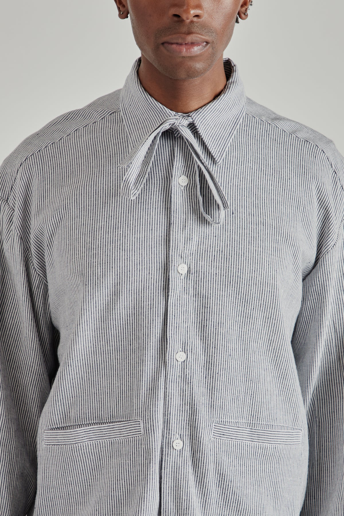 Estudio Niksen FW26 Bowton-Up Pocket Shirt Navy Stripe1691