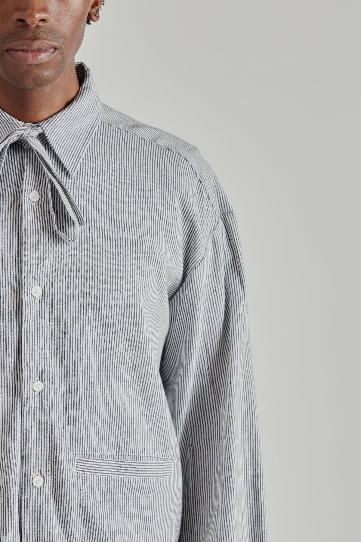 Estudio Niksen FW26 Bowton-Up Pocket Shirt Navy Stripe1692