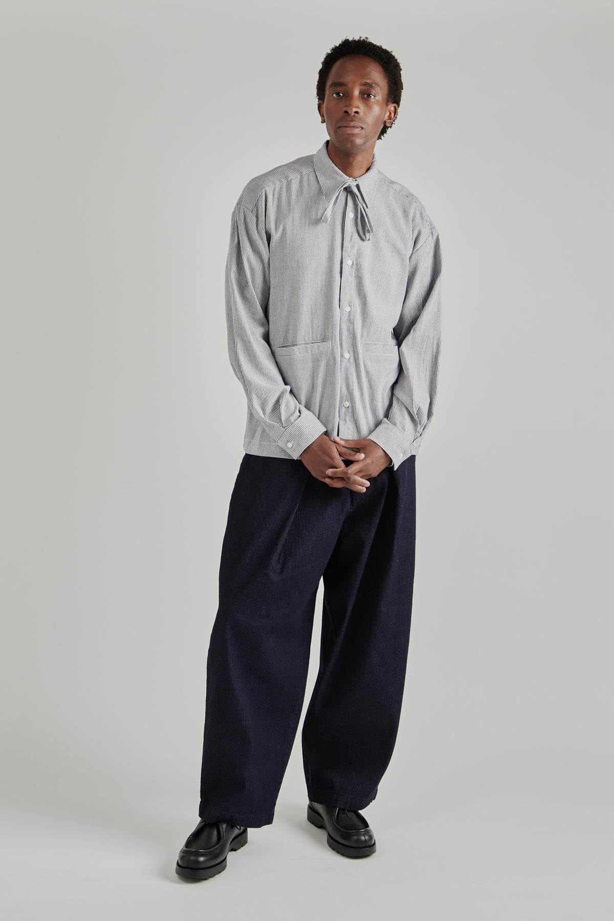 Estudio Niksen FW26 Bowton-Up Pocket Shirt Navy Stripe1695