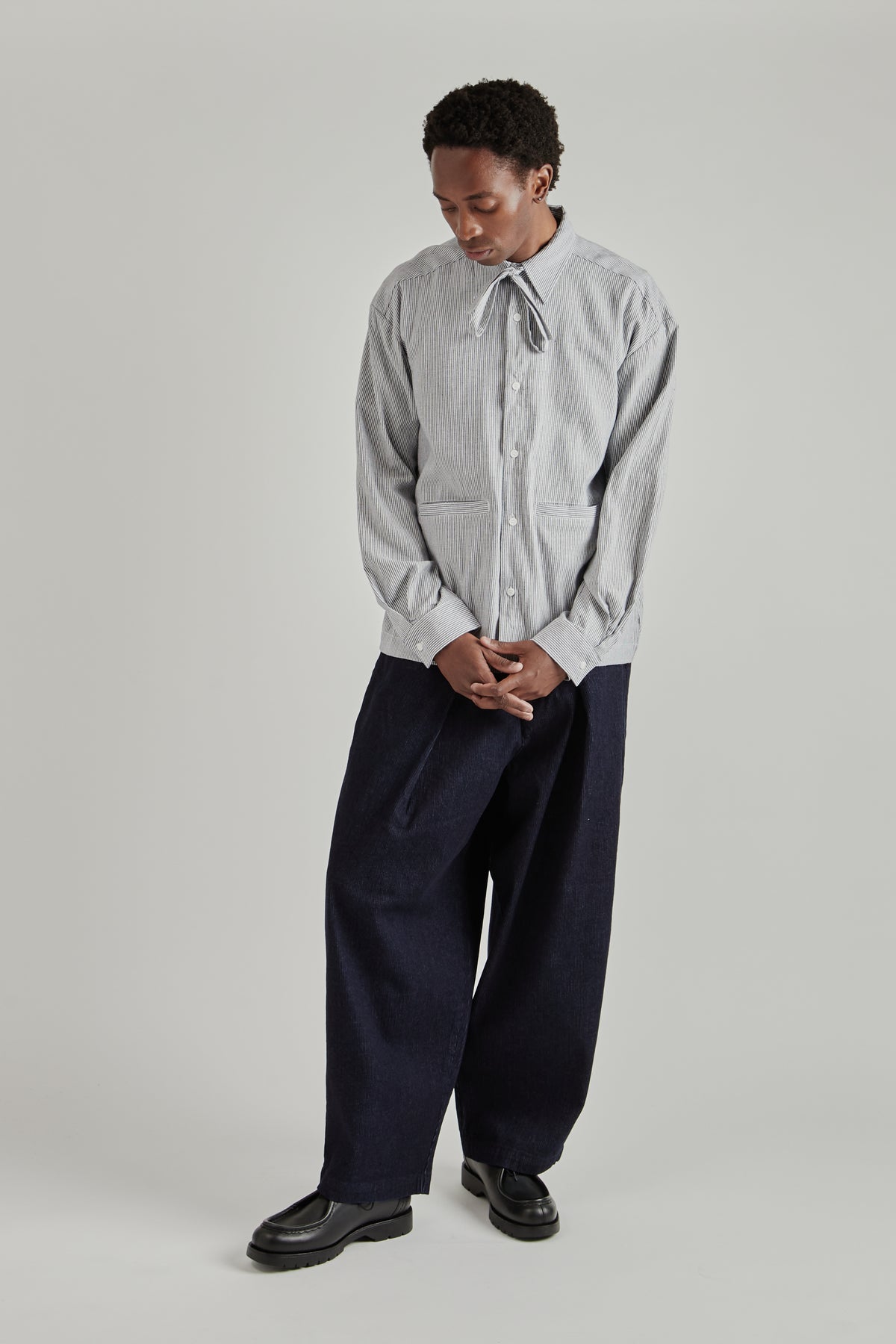 Estudio Niksen FW26 Bowton-Up Pocket Shirt Navy Stripe1697