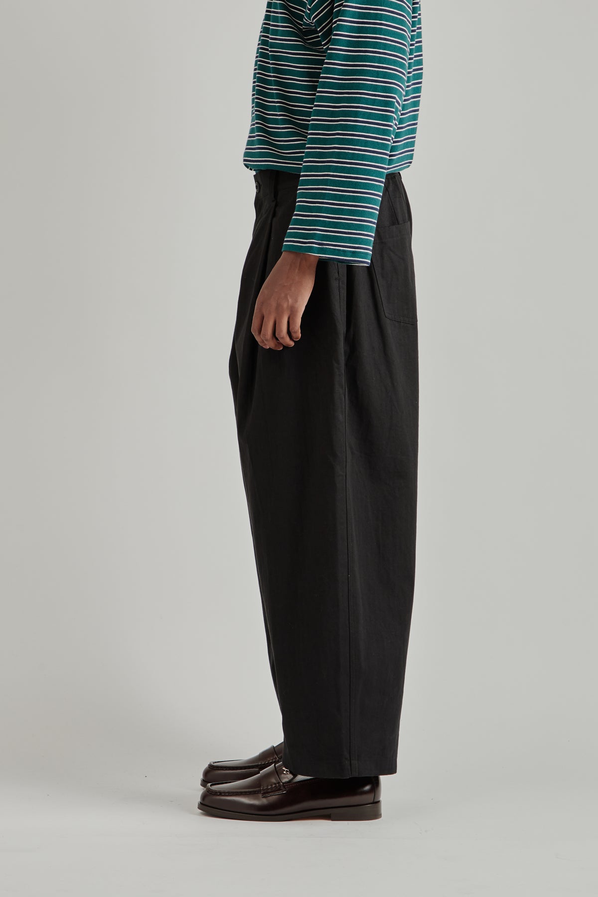 Estudio Niksen FW26 Herringbone Balloon Trousers Black1976