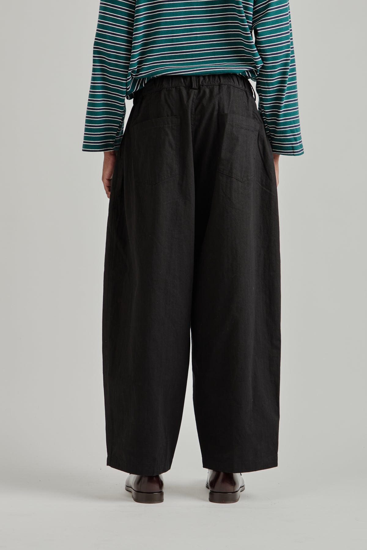 Estudio Niksen FW26 Herringbone Balloon Trousers Black1978 1