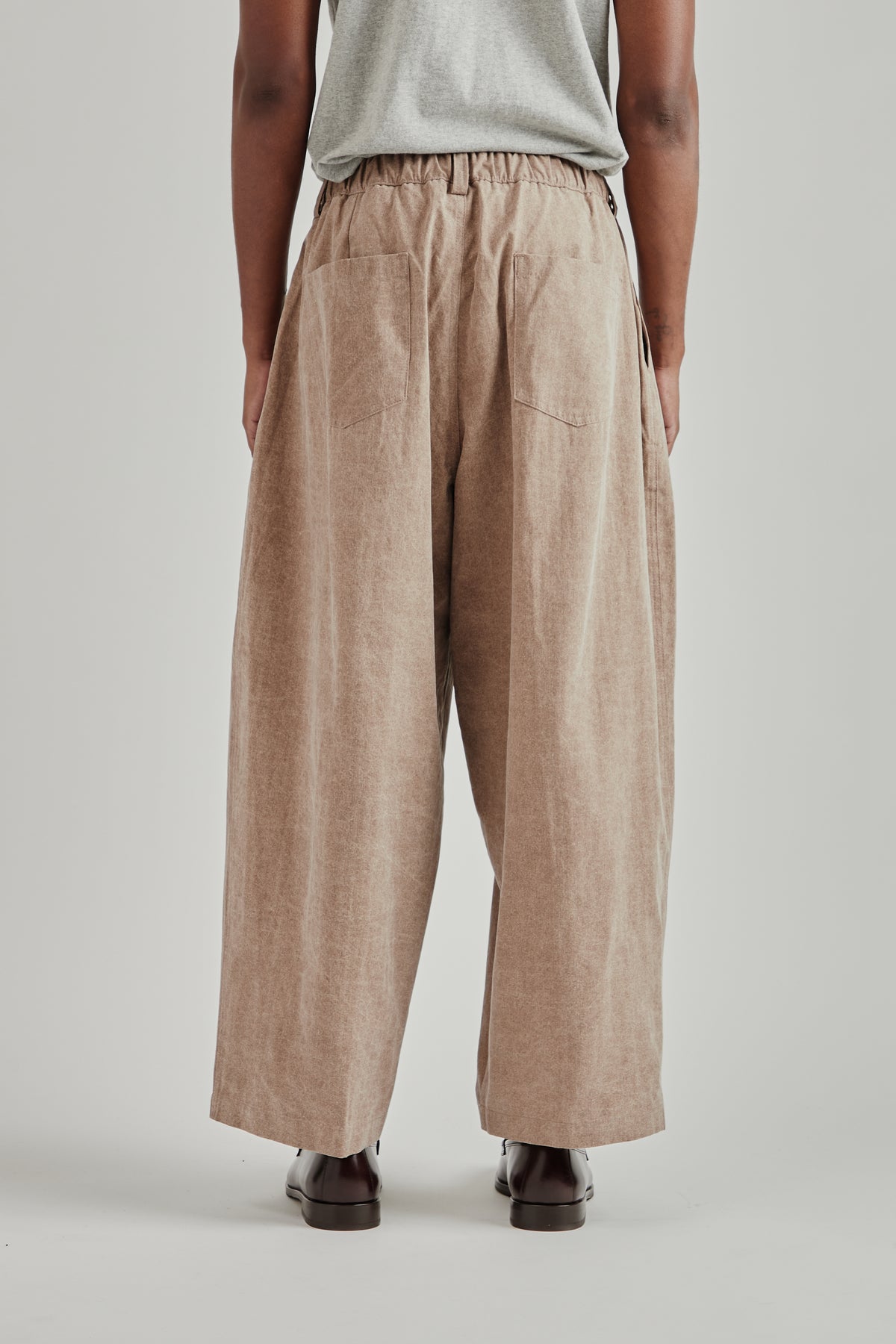 Estudio Niksen FW26 Herringbone Balloon Trousers Brown1842