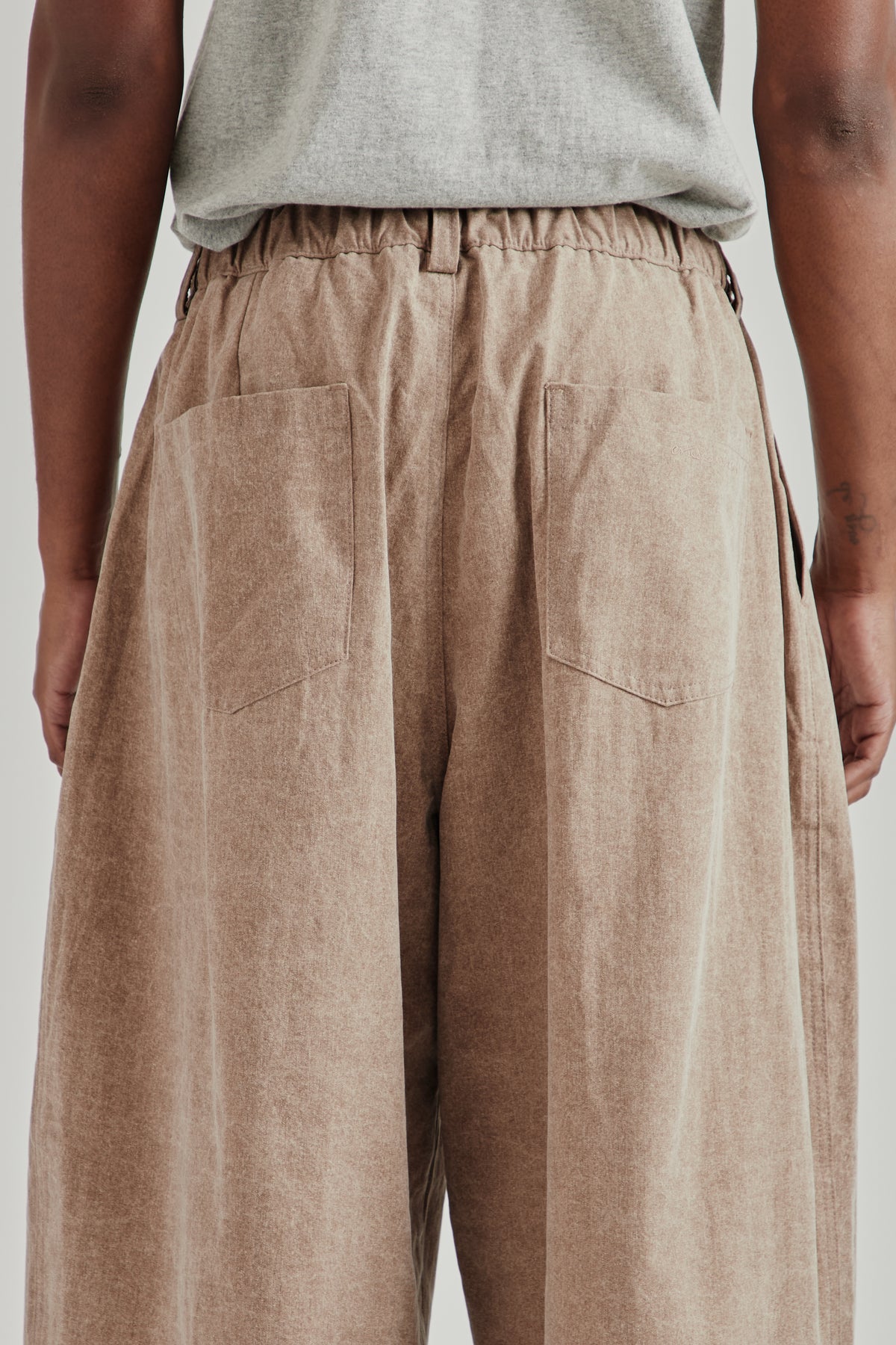 Estudio Niksen FW26 Herringbone Balloon Trousers Brown1843