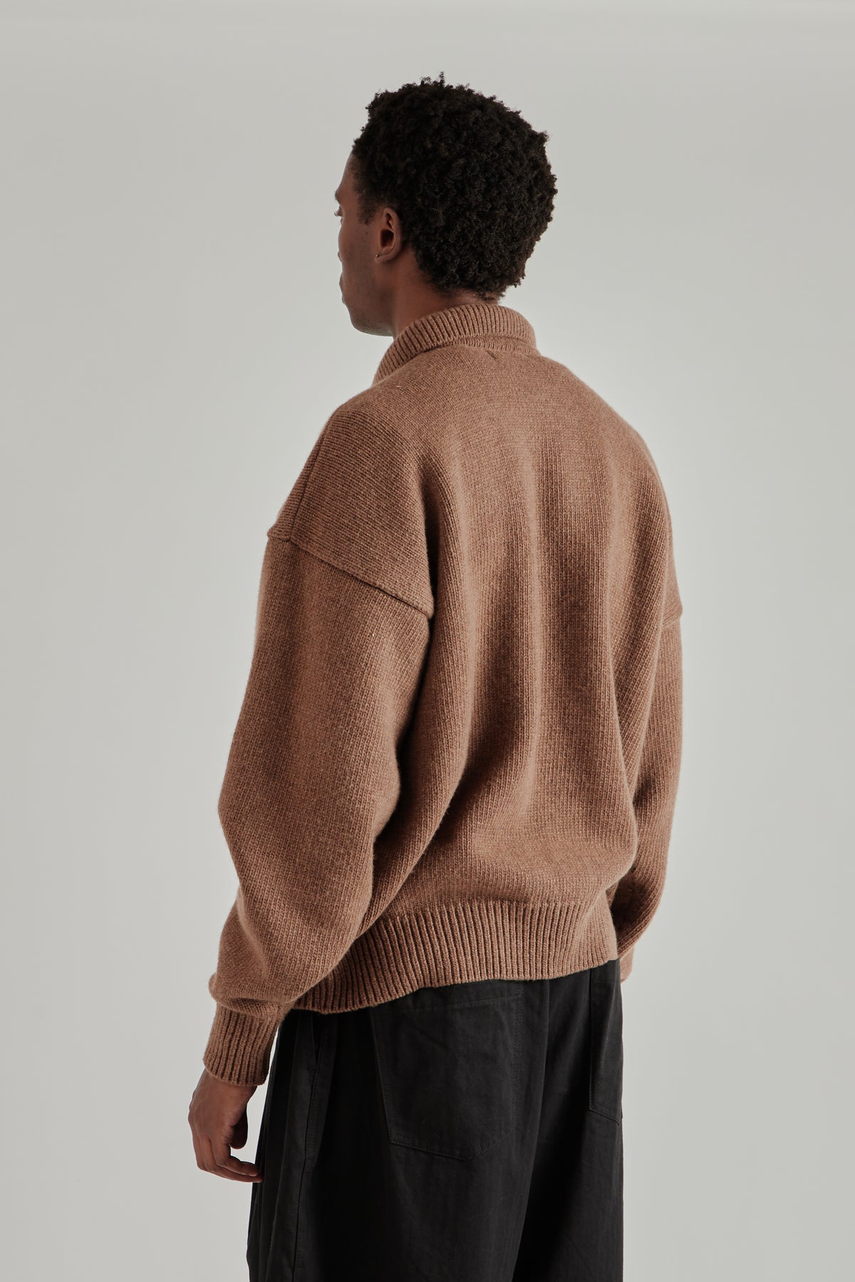Estudio Niksen FW26 Mismatch Button Cardigan Brown2001