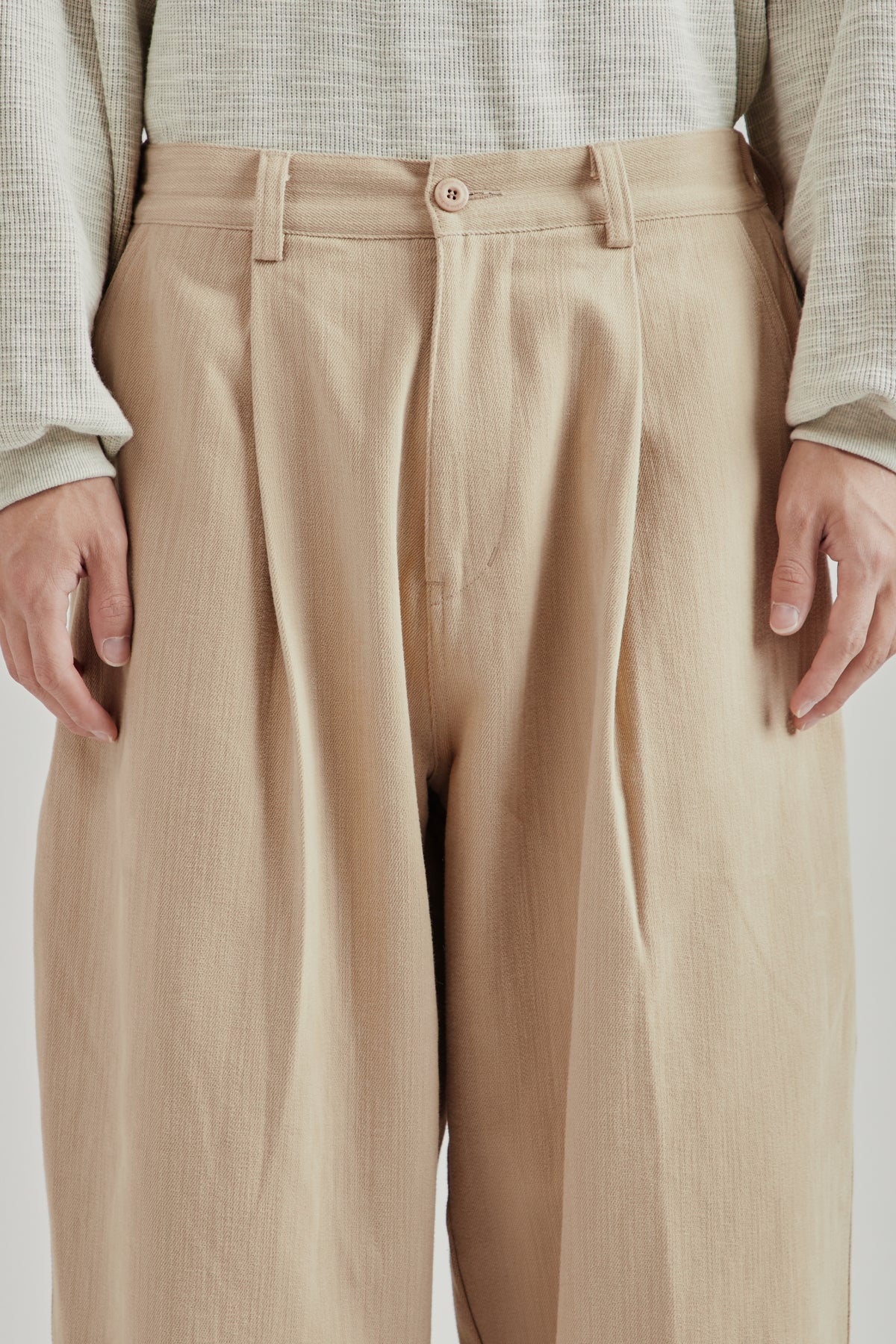 Pleated Balloon Trousers - Beige