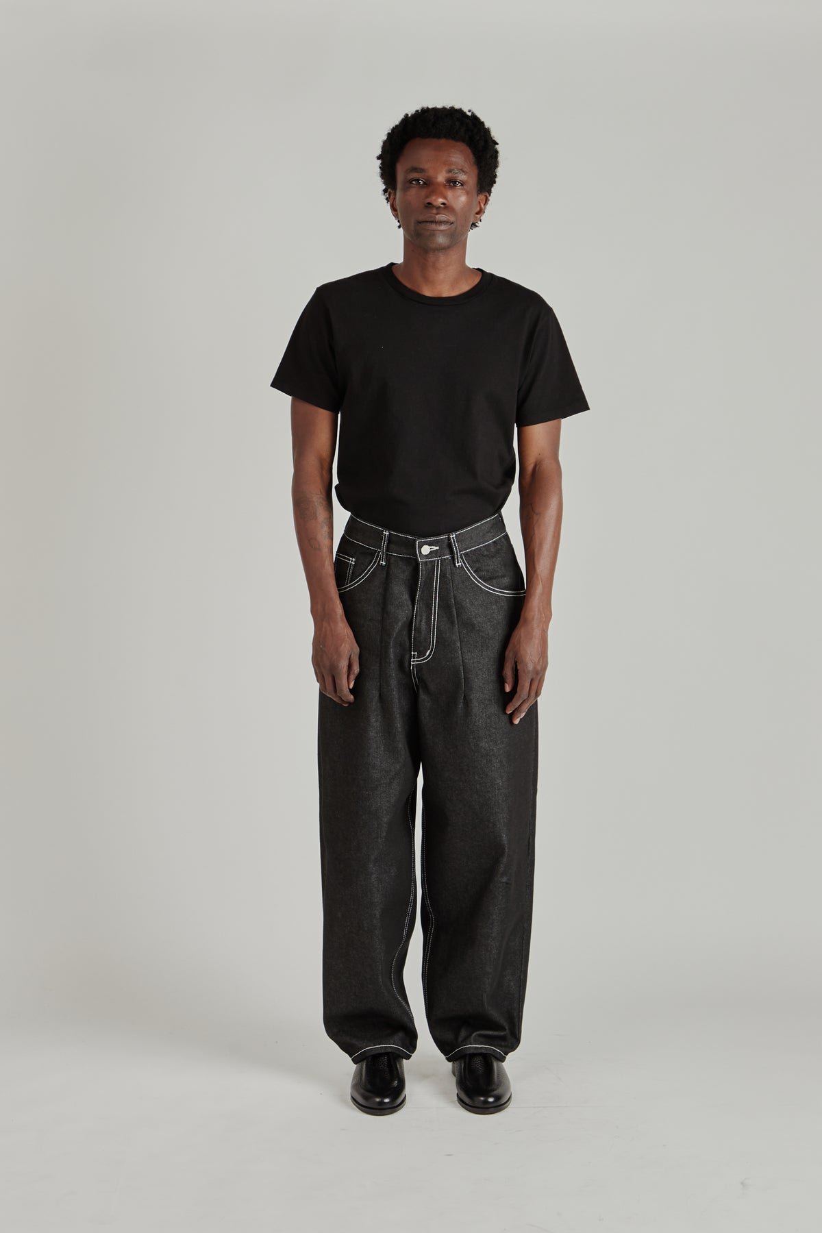 Raw Denim Balloon Jeans - Black