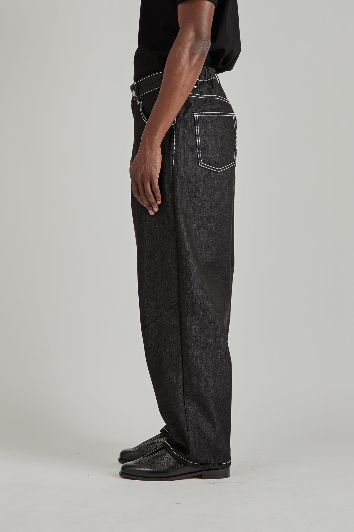 Raw Denim Balloon Jeans - Black