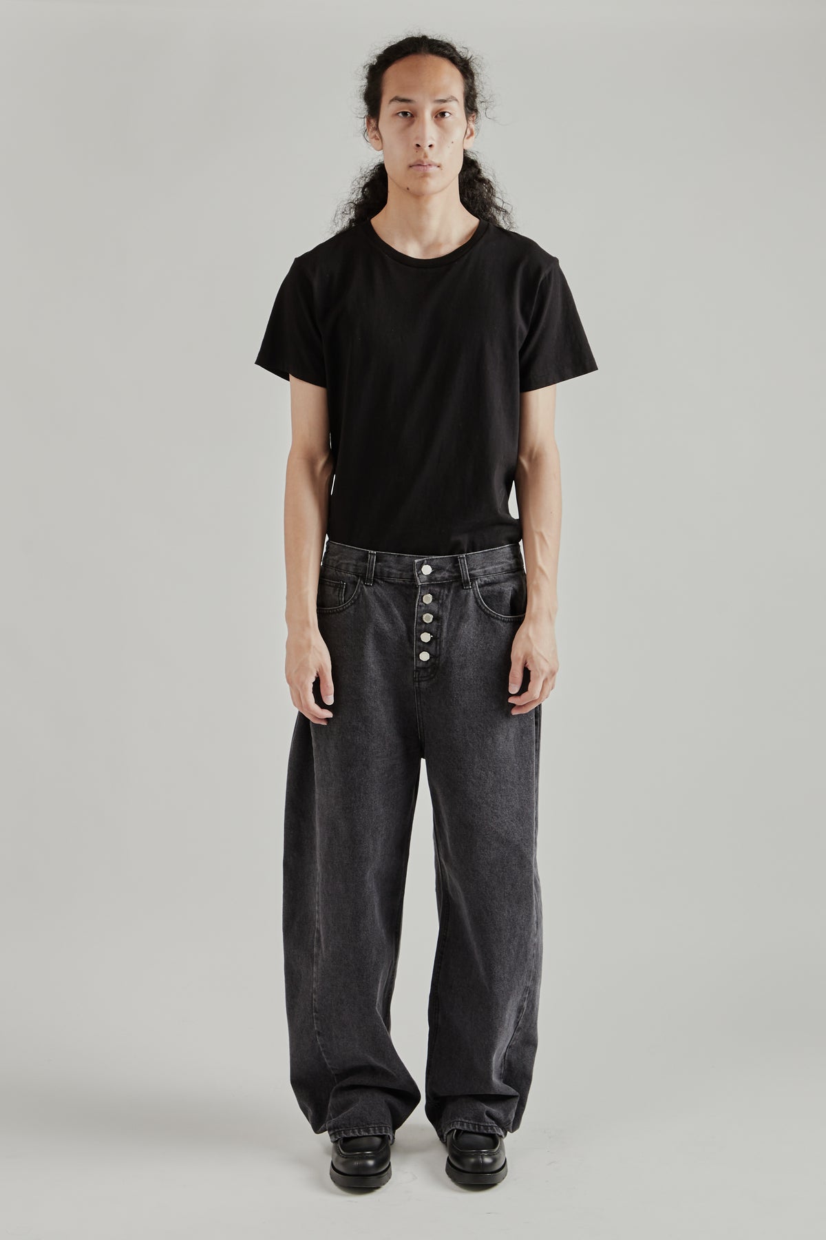 Side-Pleat Big Jeans - Black
