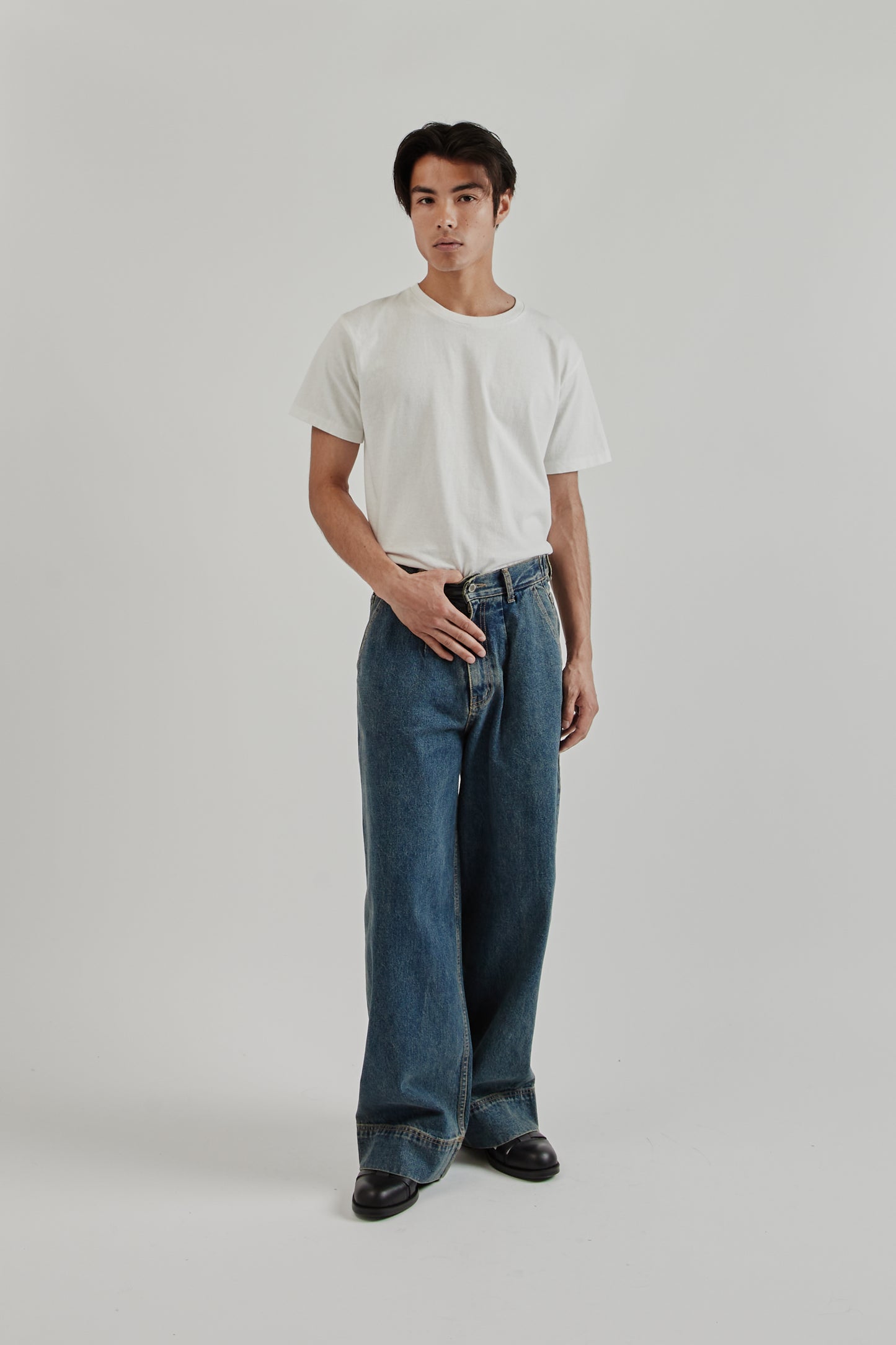 Big Hem Denim Jeans - Blue Wash