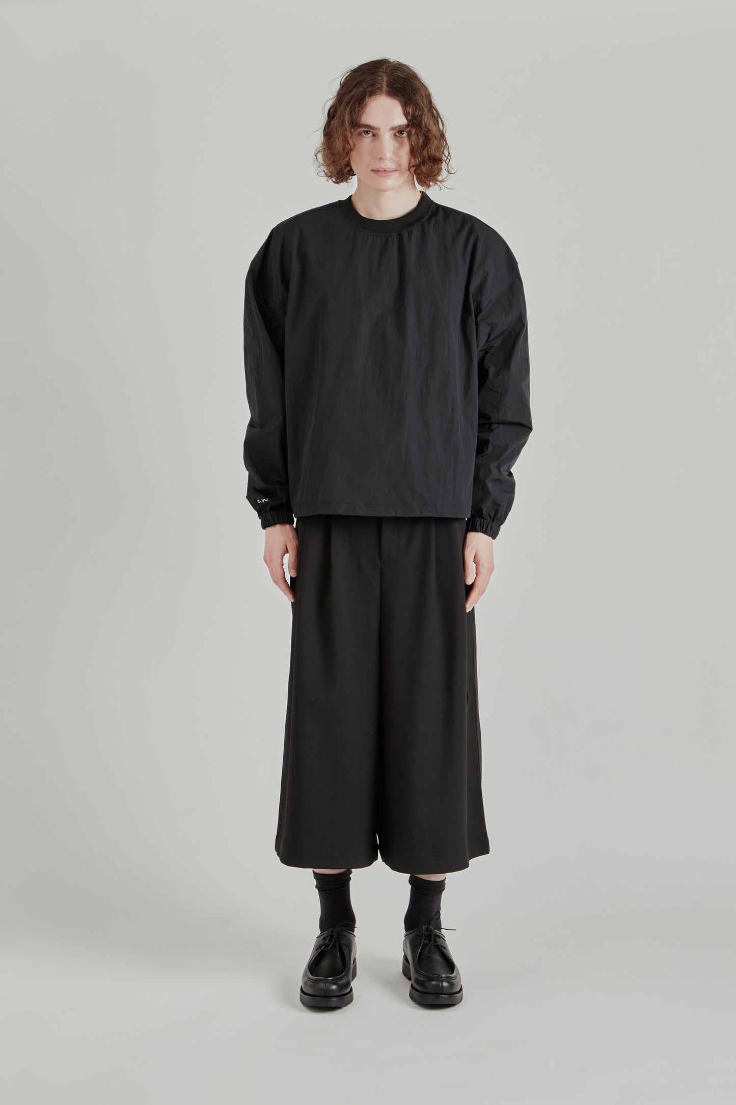 Back-Vent Nylon Crewneck - Black