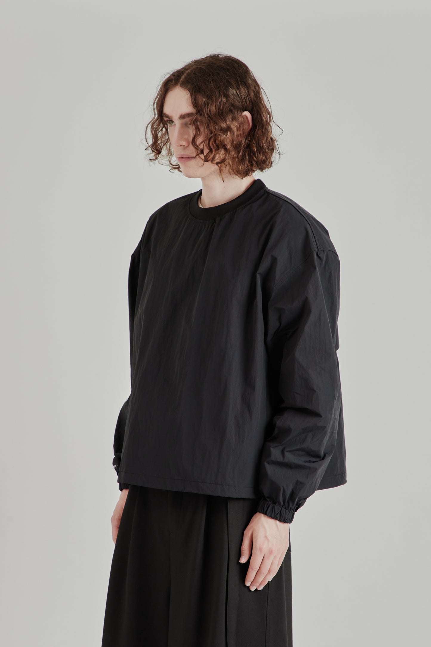 Back-Vent Nylon Crewneck - Black