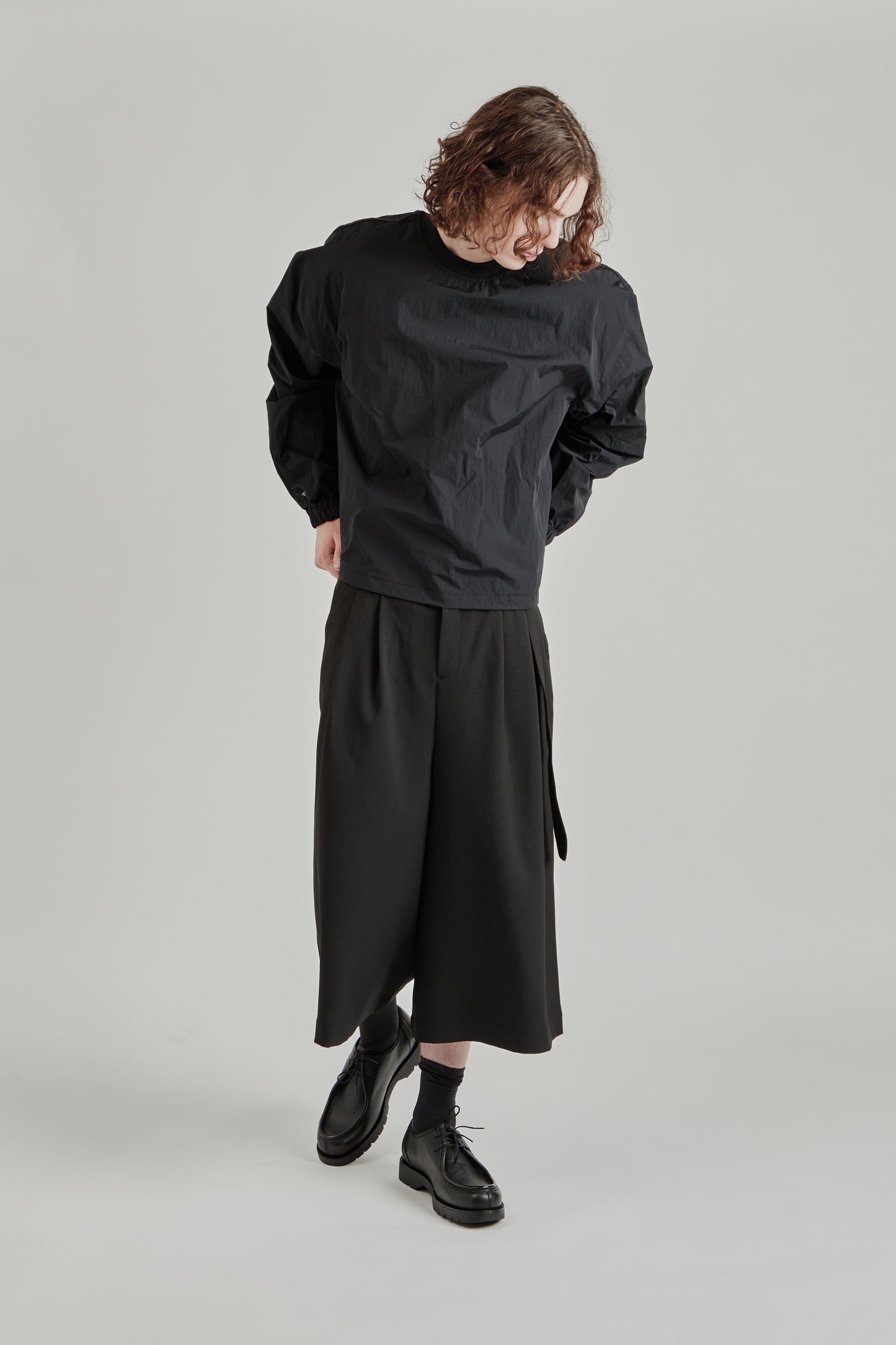 Back-Vent Nylon Crewneck - Black