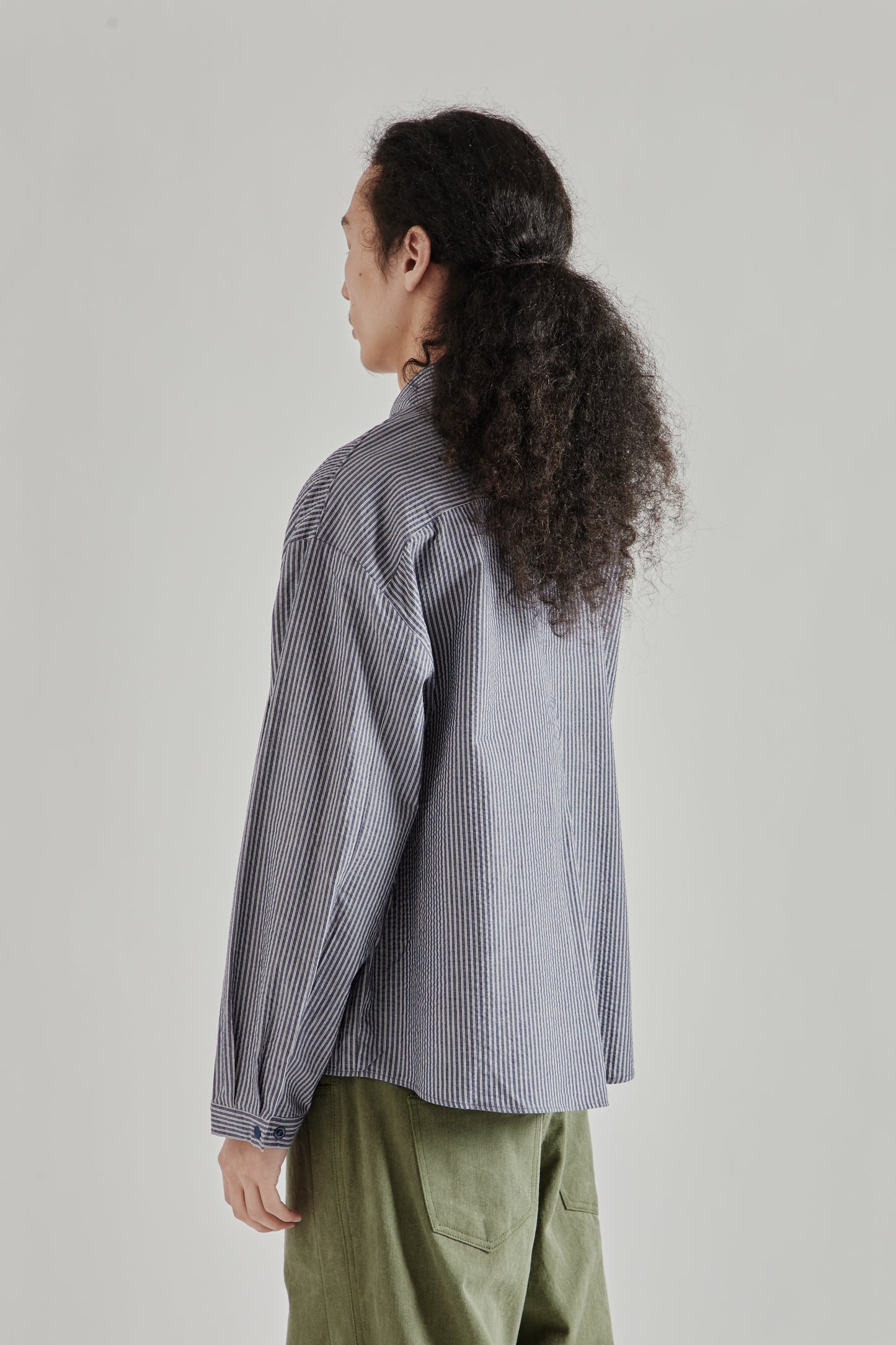 Estudio Niksen SS26 Boxy Pleated Shirt Navy Stripe0995