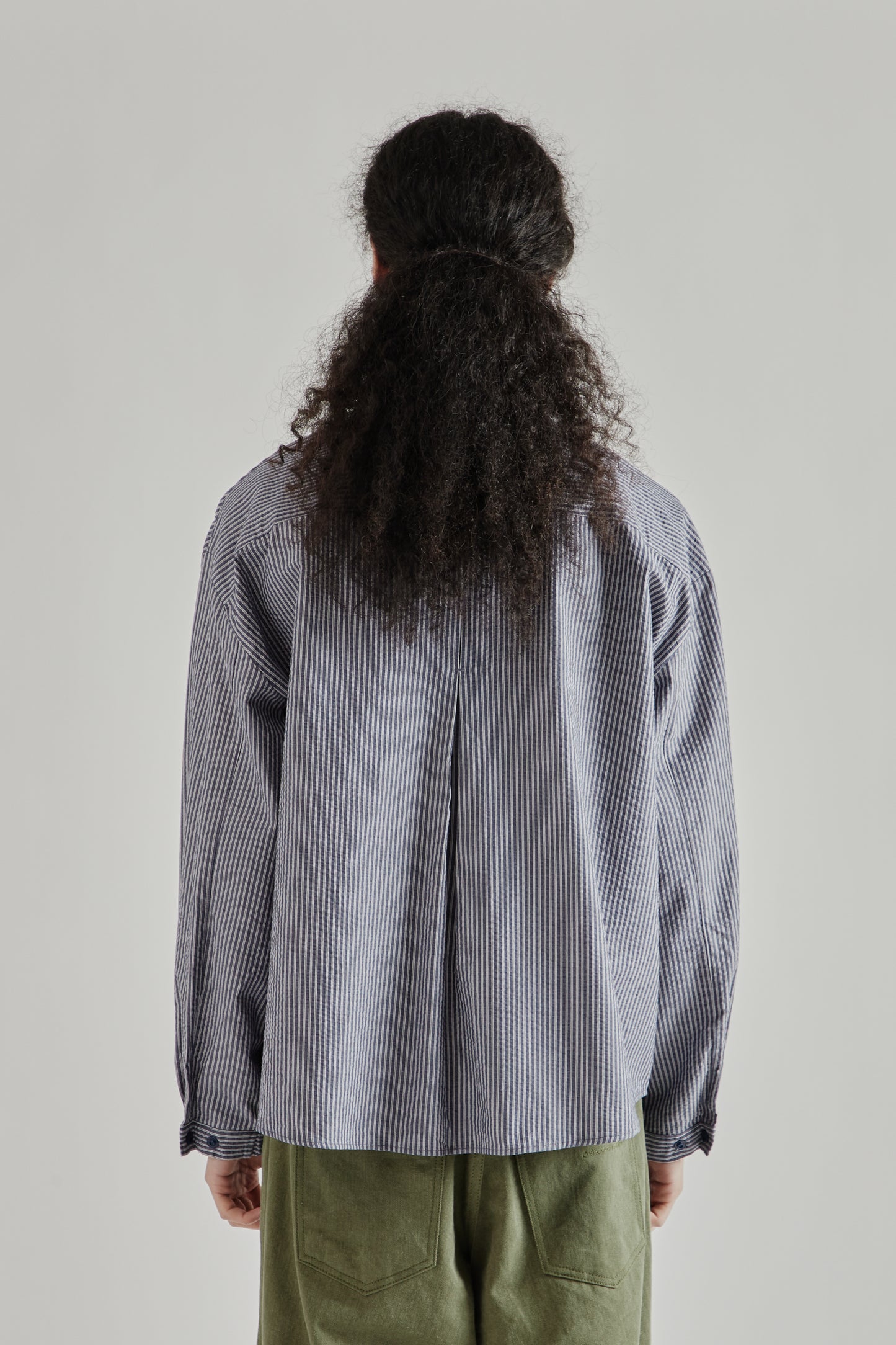 Estudio Niksen SS26 Boxy Pleated Shirt Navy Stripe0999