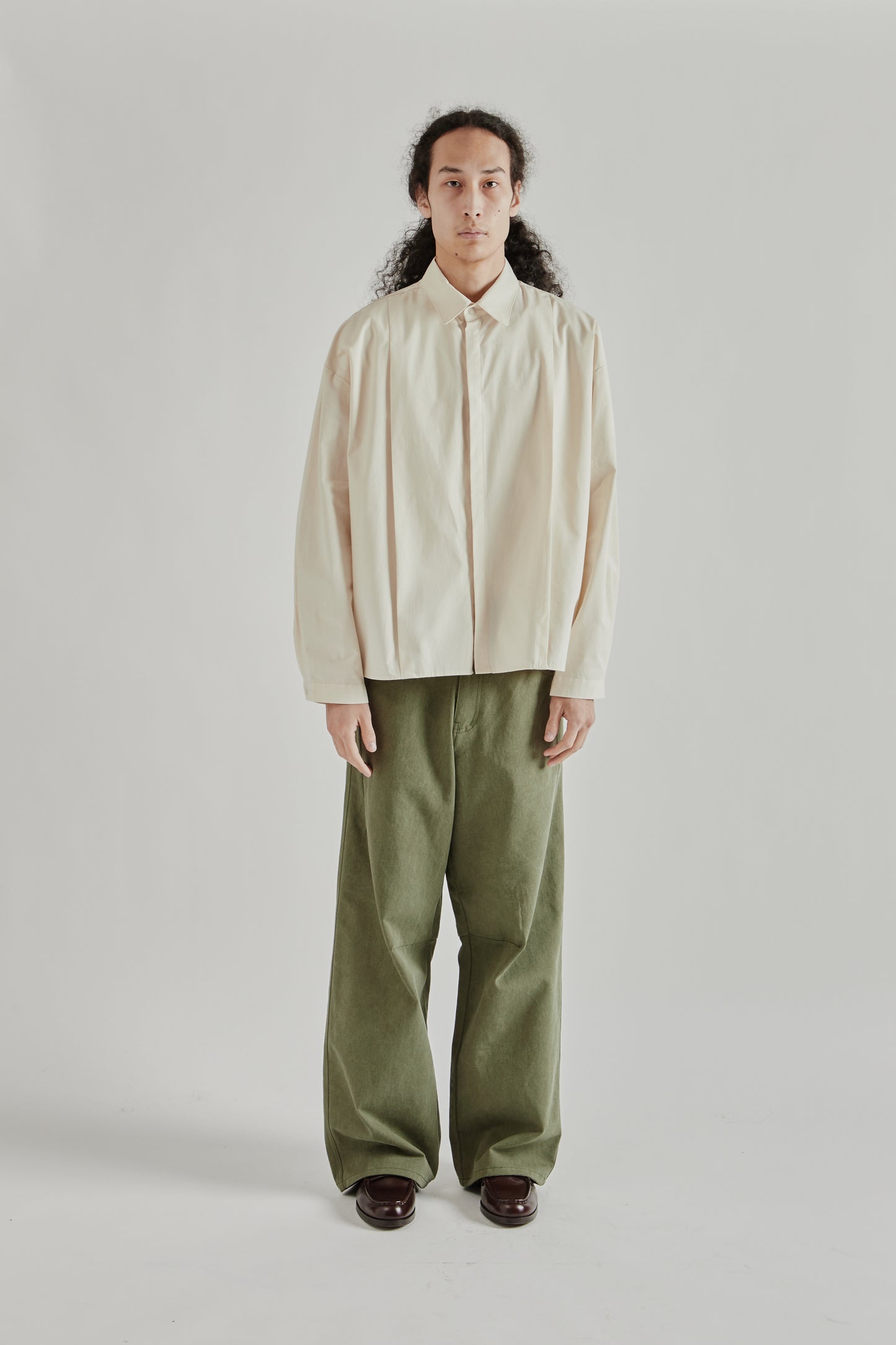 Estudio Niksen SS26 Boxy Pleated Shirt Off White0965