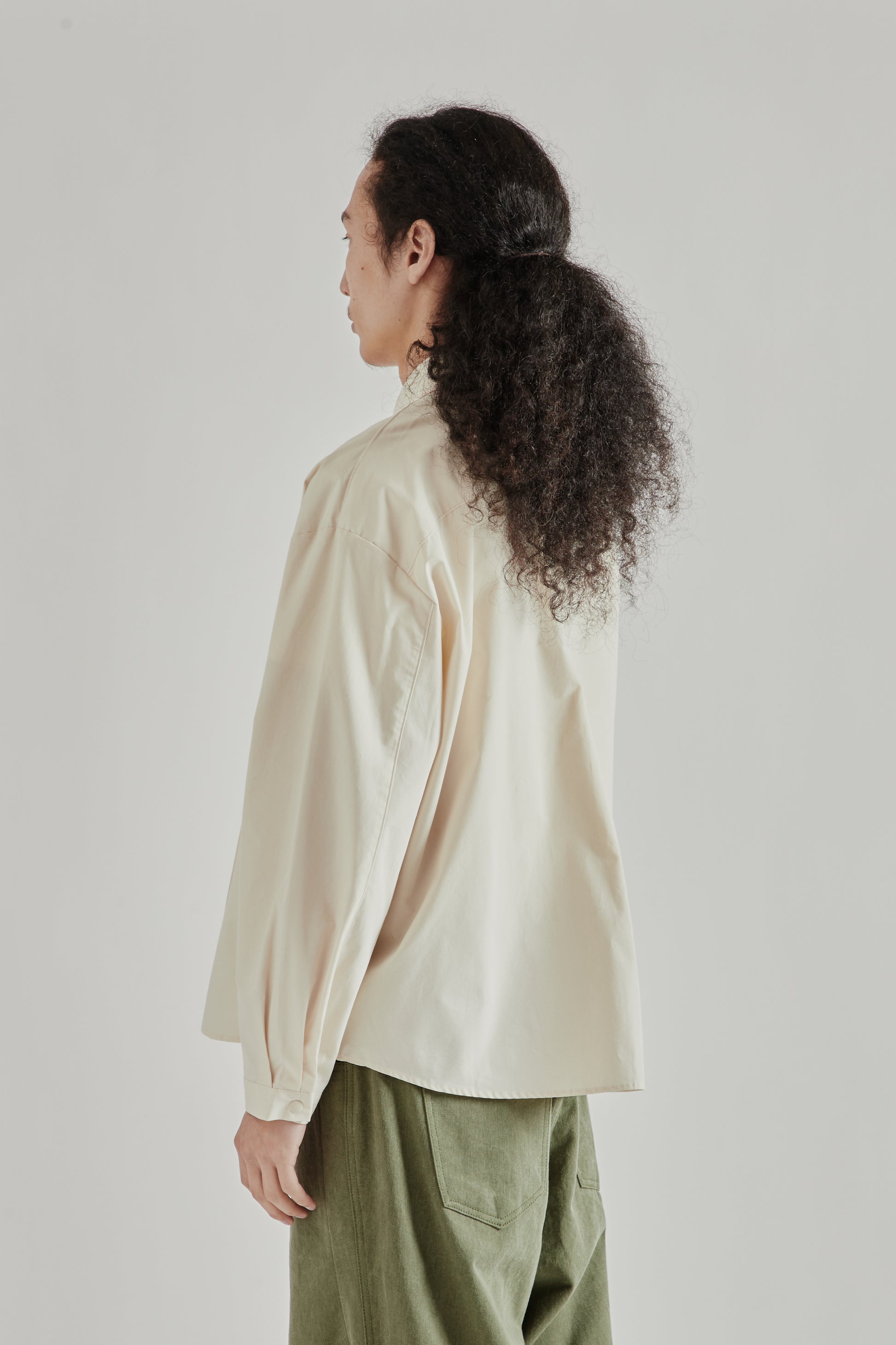 Estudio Niksen SS26 Boxy Pleated Shirt Off White0972
