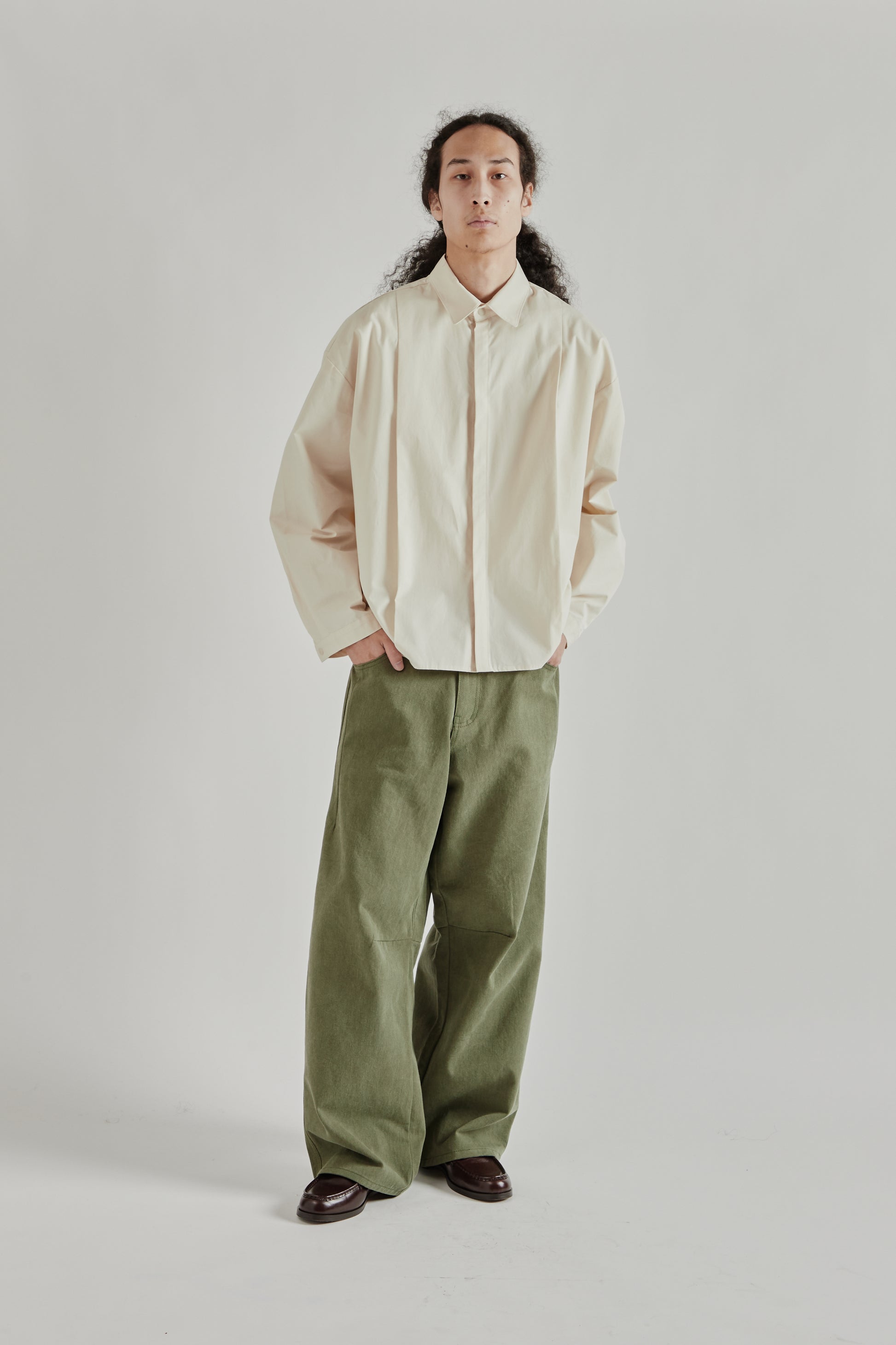 Estudio Niksen SS26 Boxy Pleated Shirt Off White0981