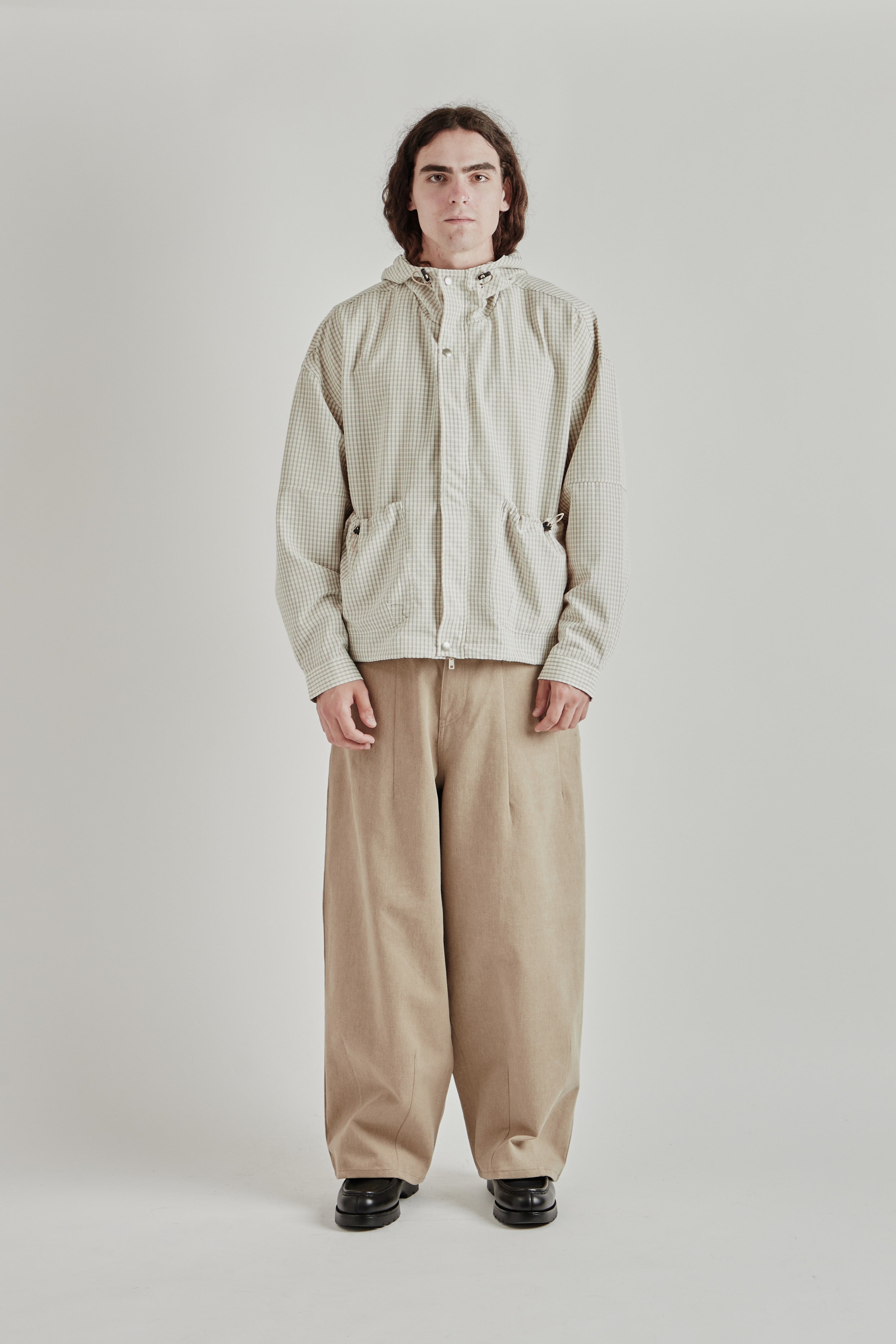 Estudio Niksen Bungee-Strap Checkered Jacket - Oatmeal | Wallace