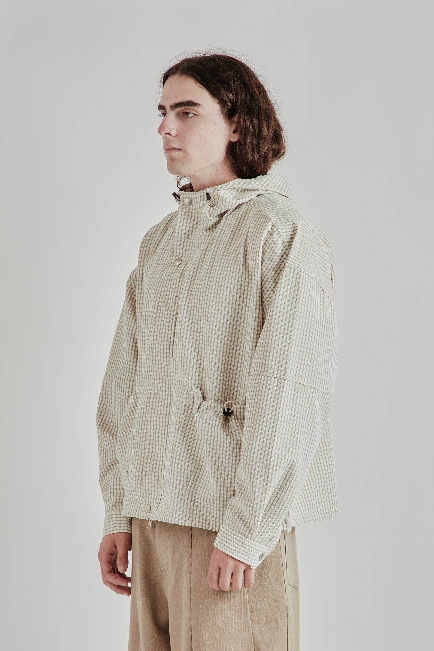 Estudio Niksen SS26 Bungee-Strap Checkered Jacket Oatmeal0174