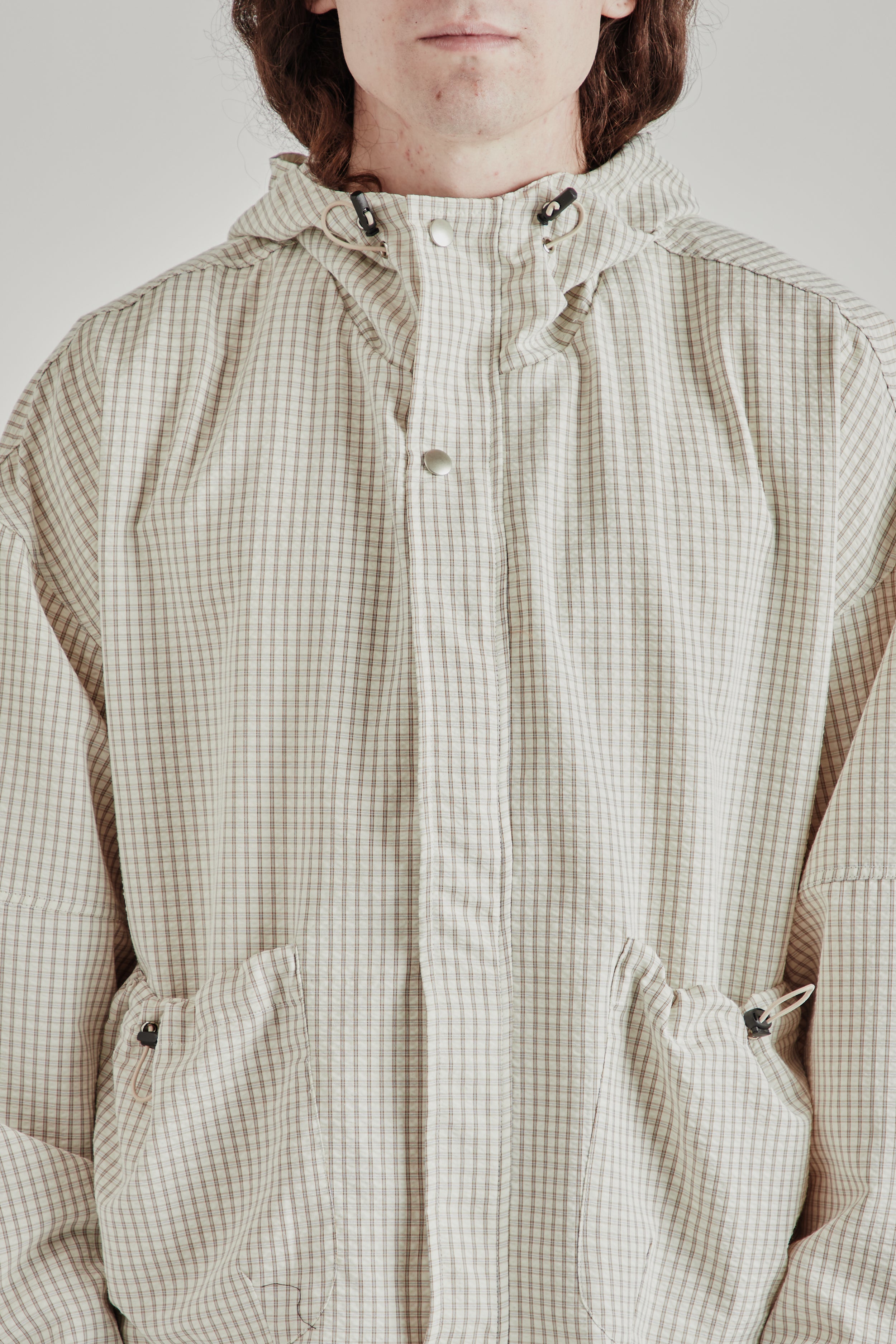 Estudio Niksen Bungee-Strap Checkered Jacket - Oatmeal | Wallace