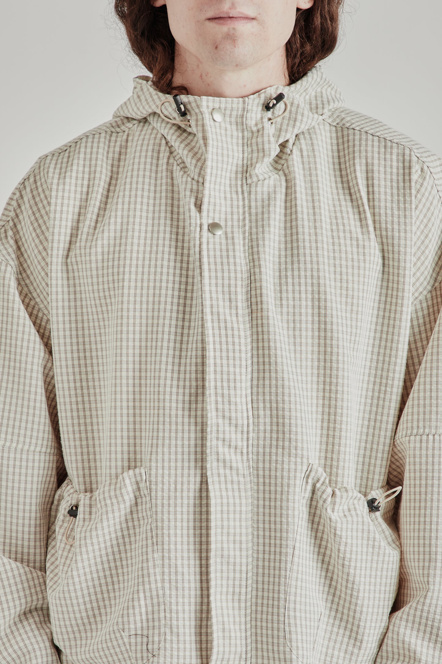 Estudio Niksen SS26 Bungee-Strap Checkered Jacket Oatmeal0181