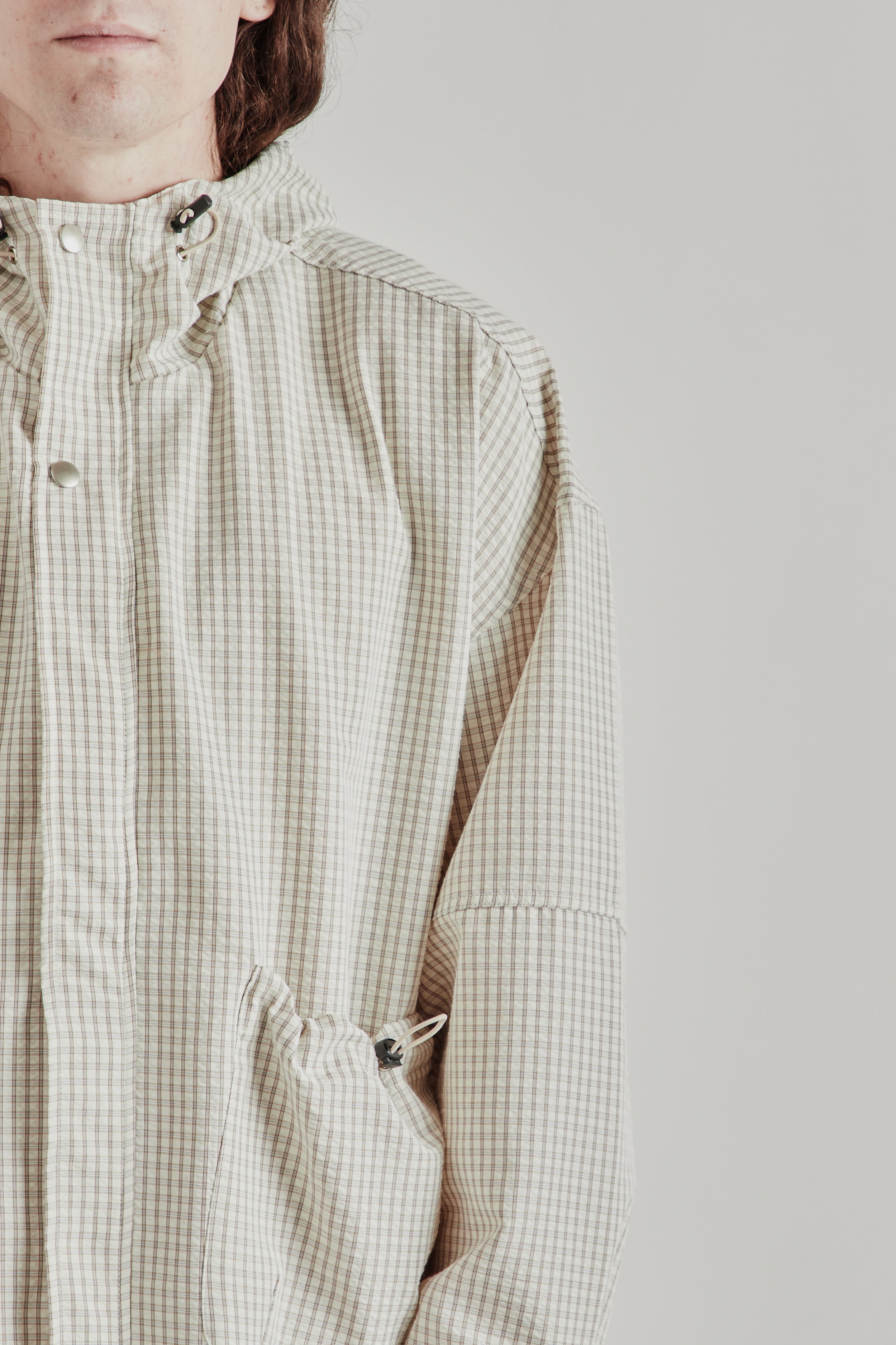Estudio Niksen Bungee-Strap Checkered Jacket - Oatmeal | Wallace