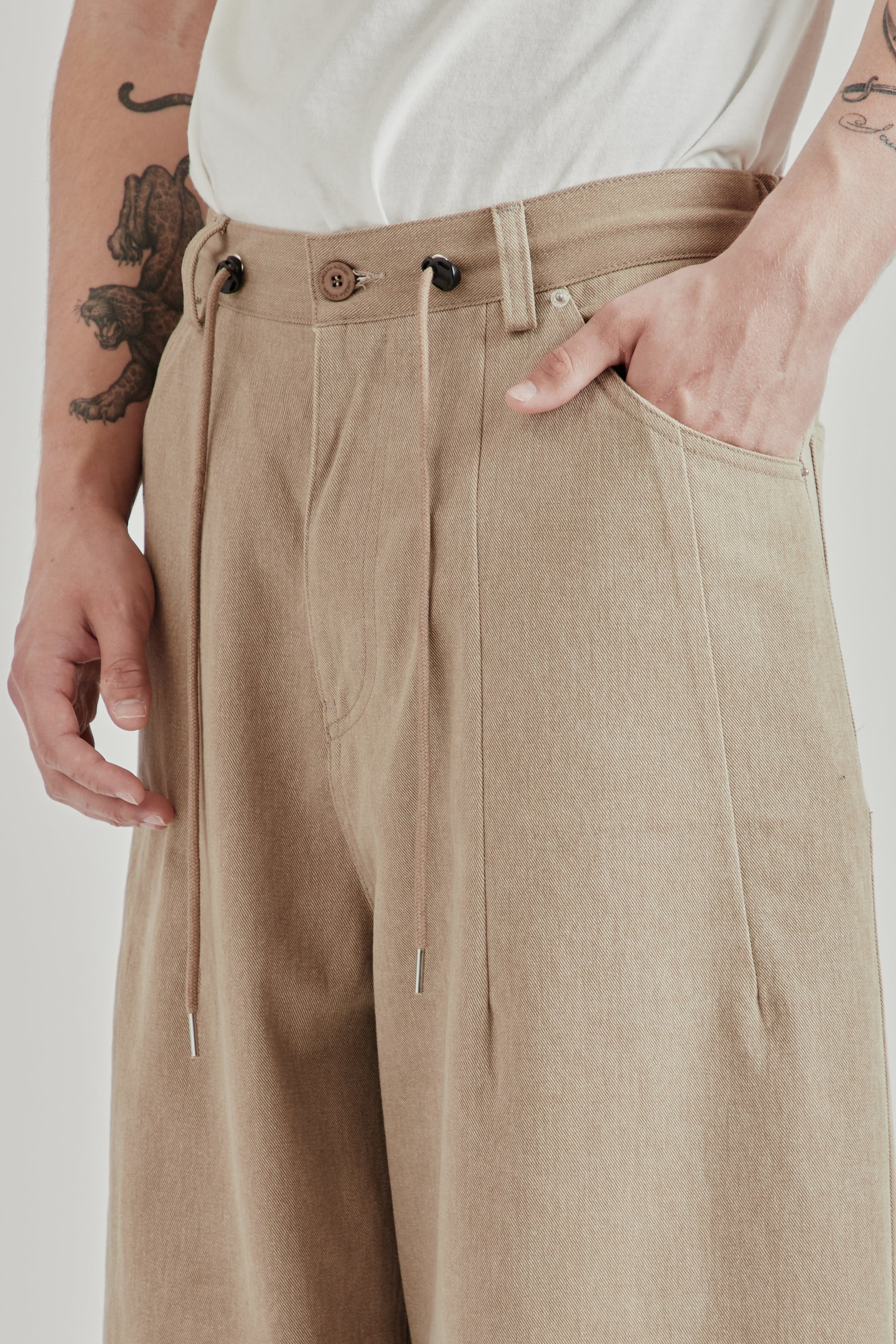 Estudio Niksen SS26 Double-Dart Denim Jeans Brown0156