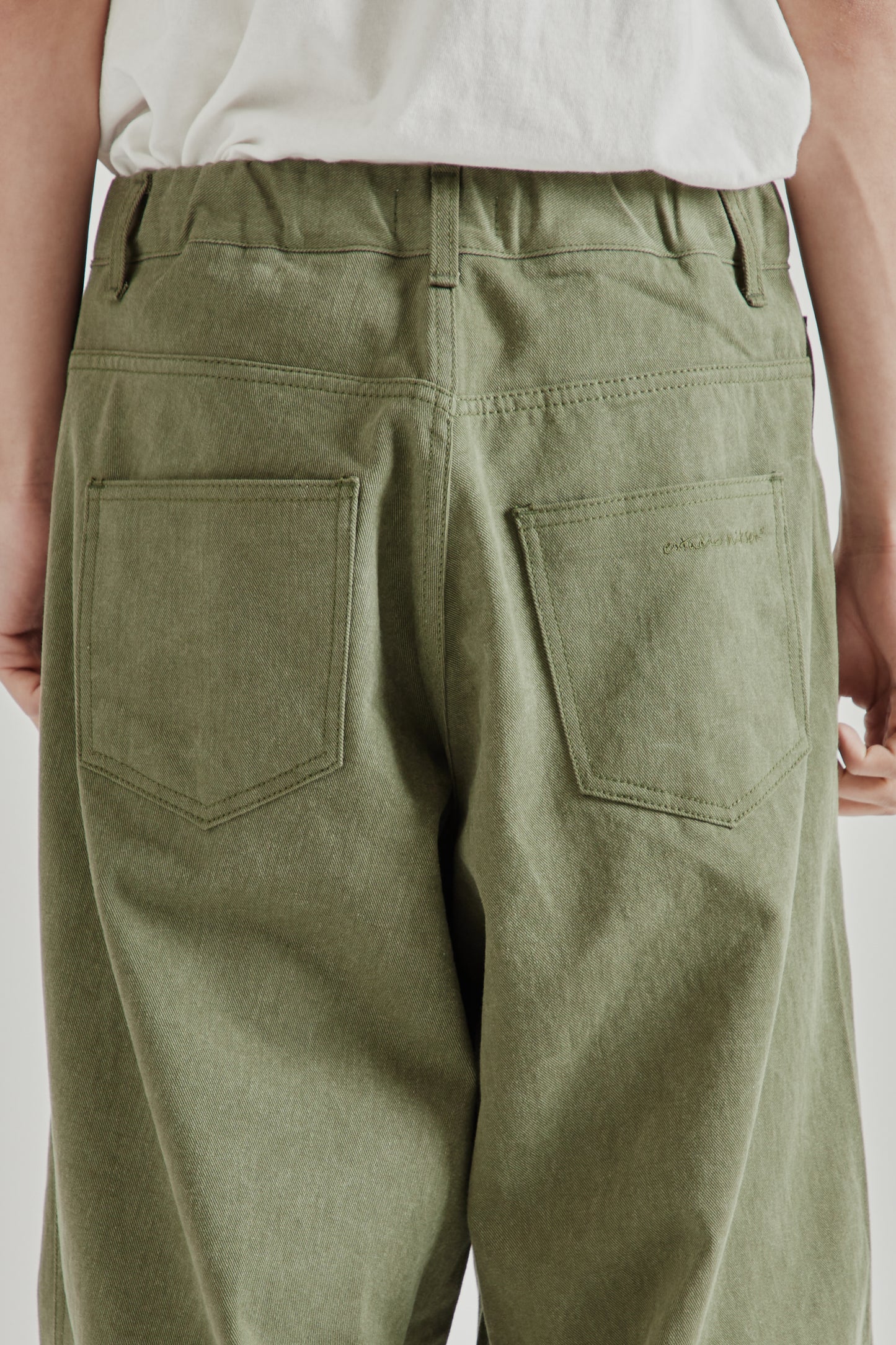 Estudio Niksen SS26 Half-Dart Maxi Jeans Khaki0949