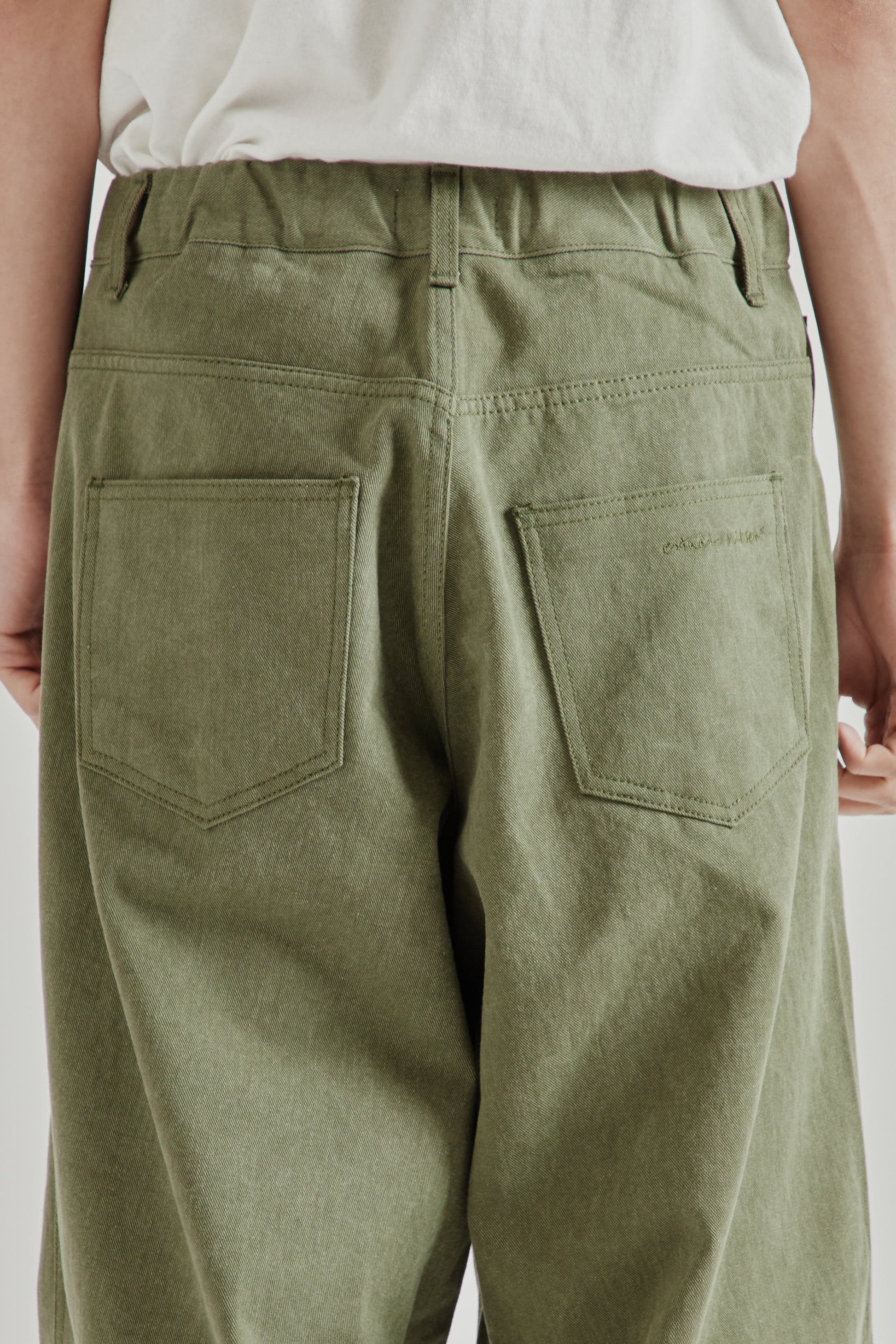 Estudio Niksen SS26 Half-Dart Maxi Jeans Khaki0949
