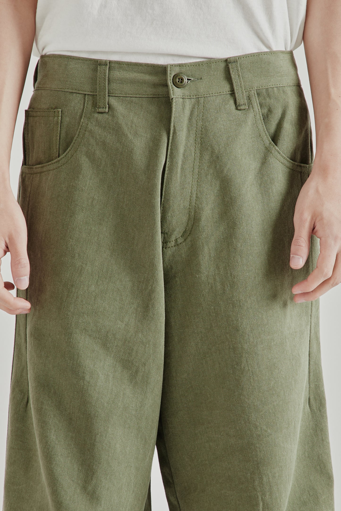 Estudio Niksen SS26 Half-Dart Maxi Jeans Khaki0952