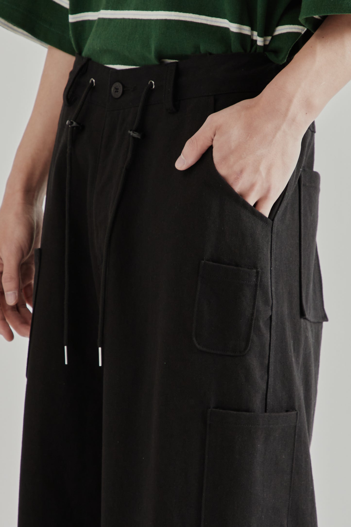 Estudio Niksen SS26 Mismatch Pocket Jeans Black1051