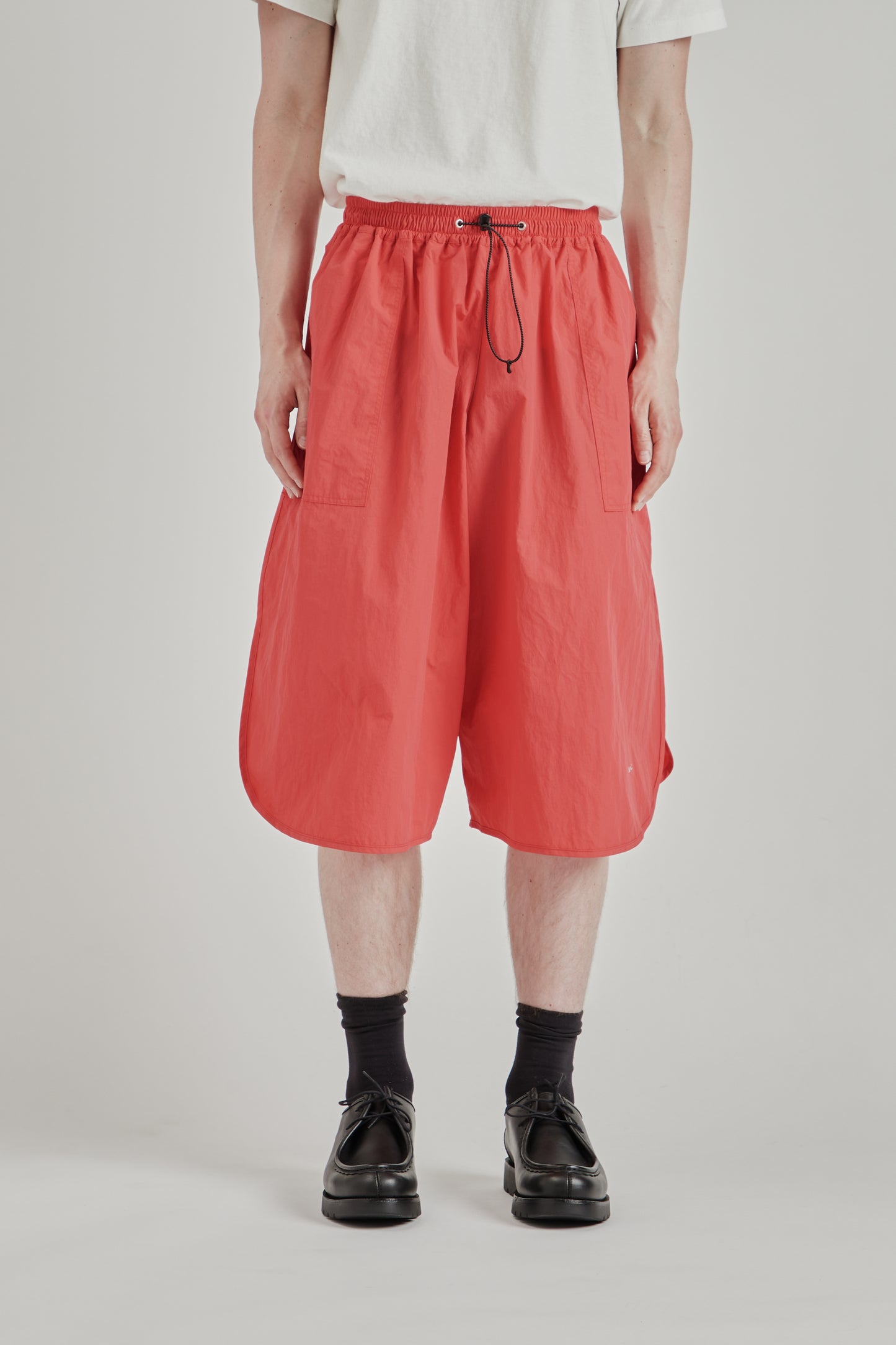 Niksen Walking Shorts - Red