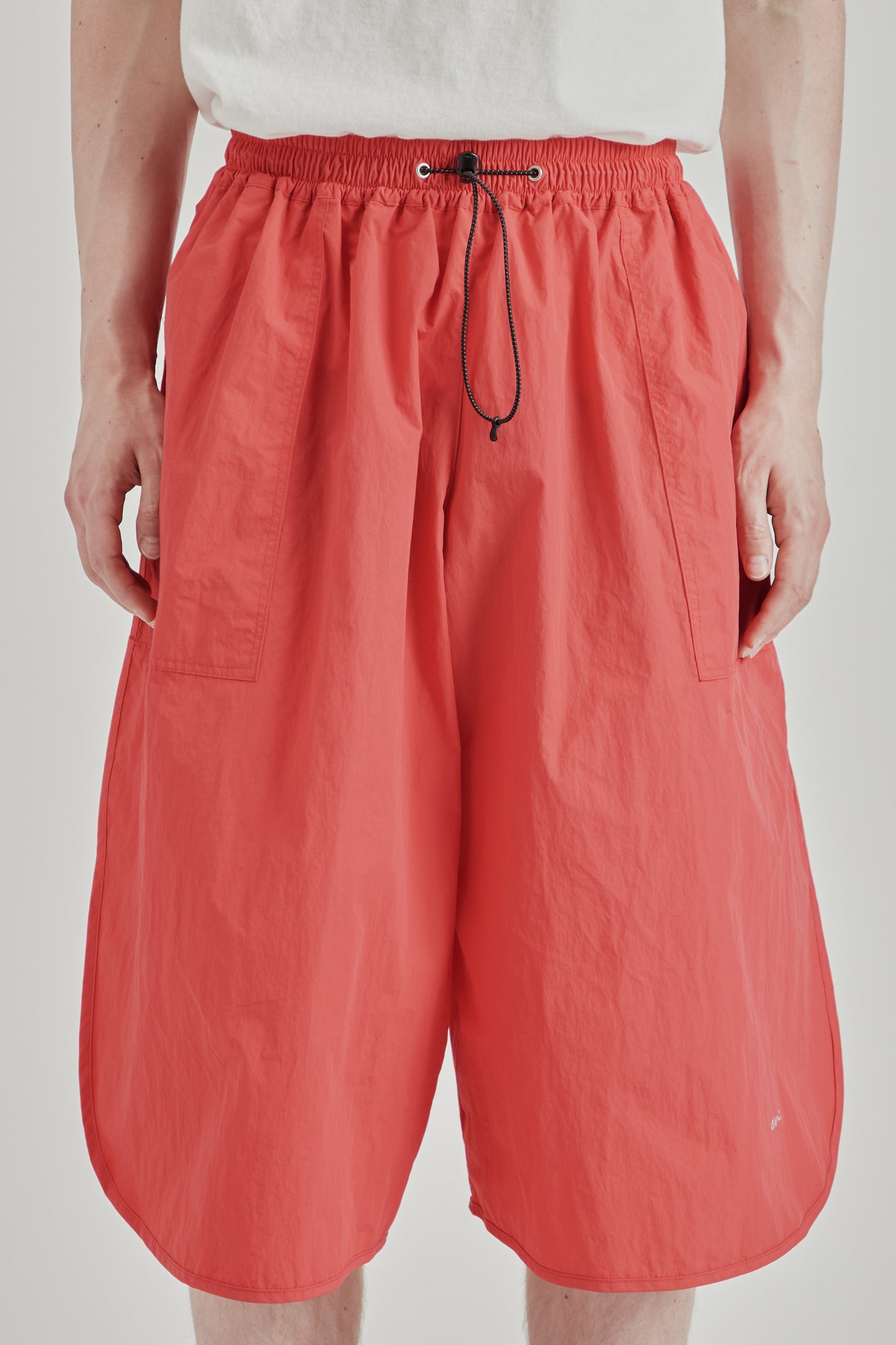 Niksen Walking Shorts - Red