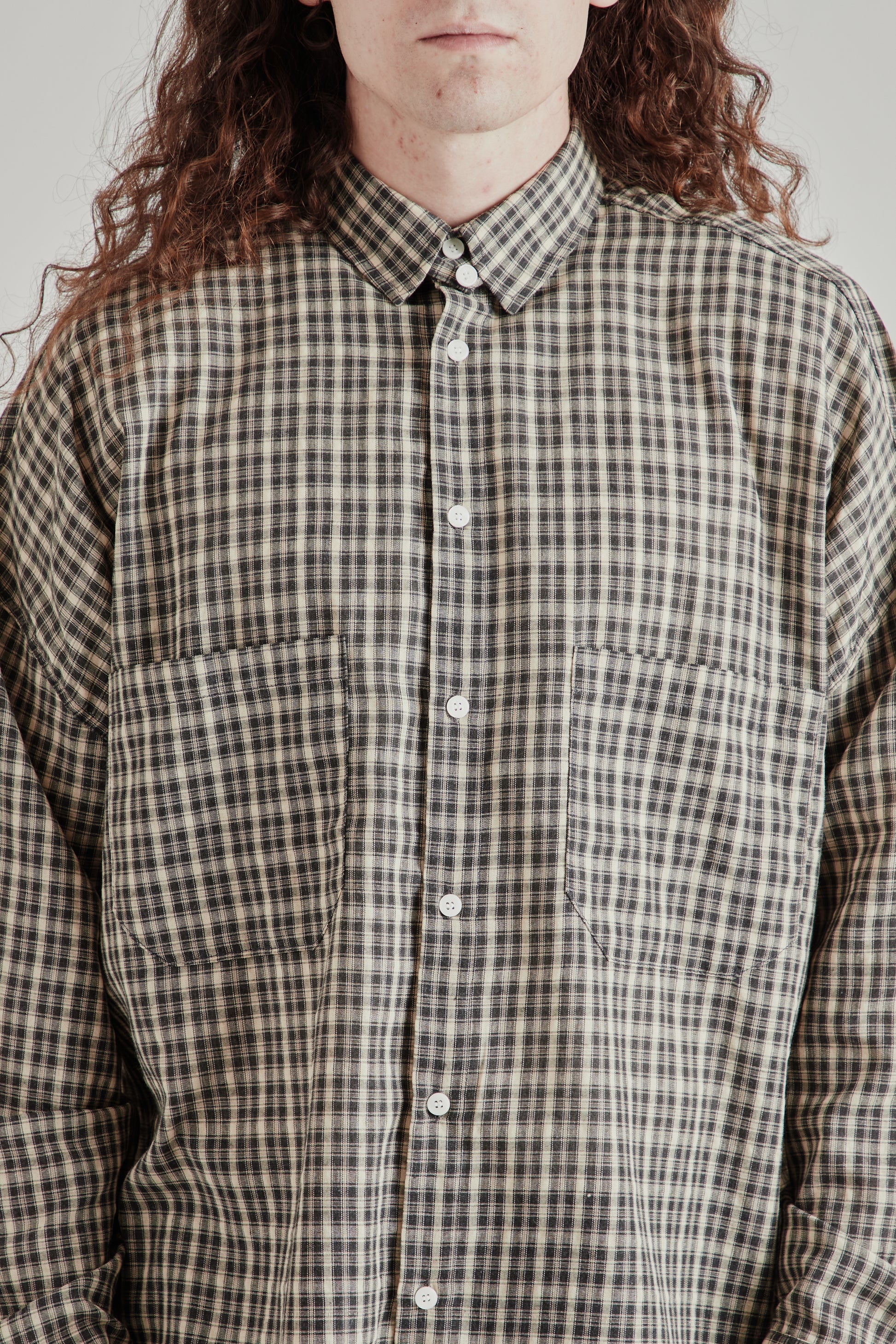 Estudio Niksen SS26 Oxford Balloon Shirt Navy Checkered0050