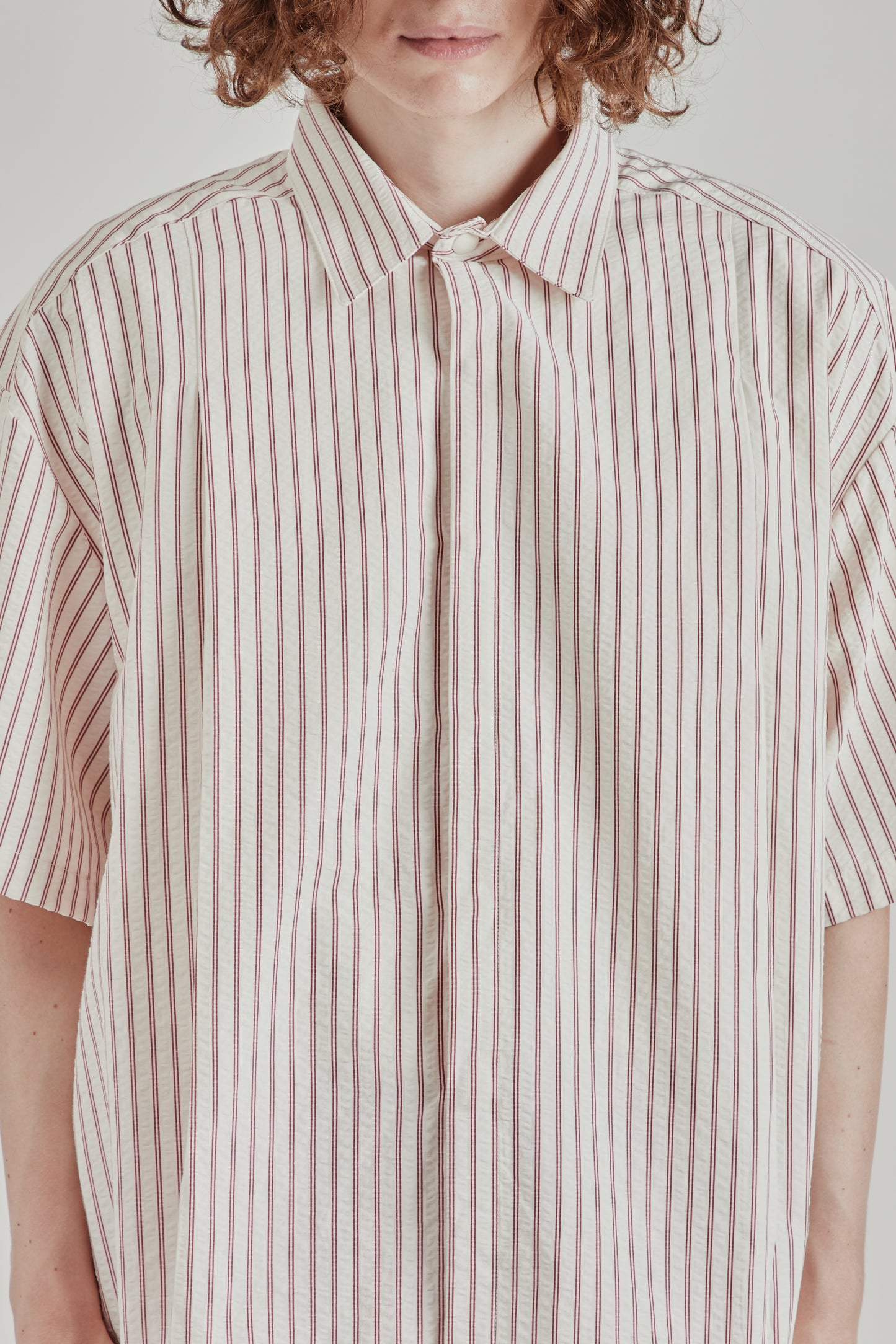 Shortsleeve Pleated Shirt - Red Stripes