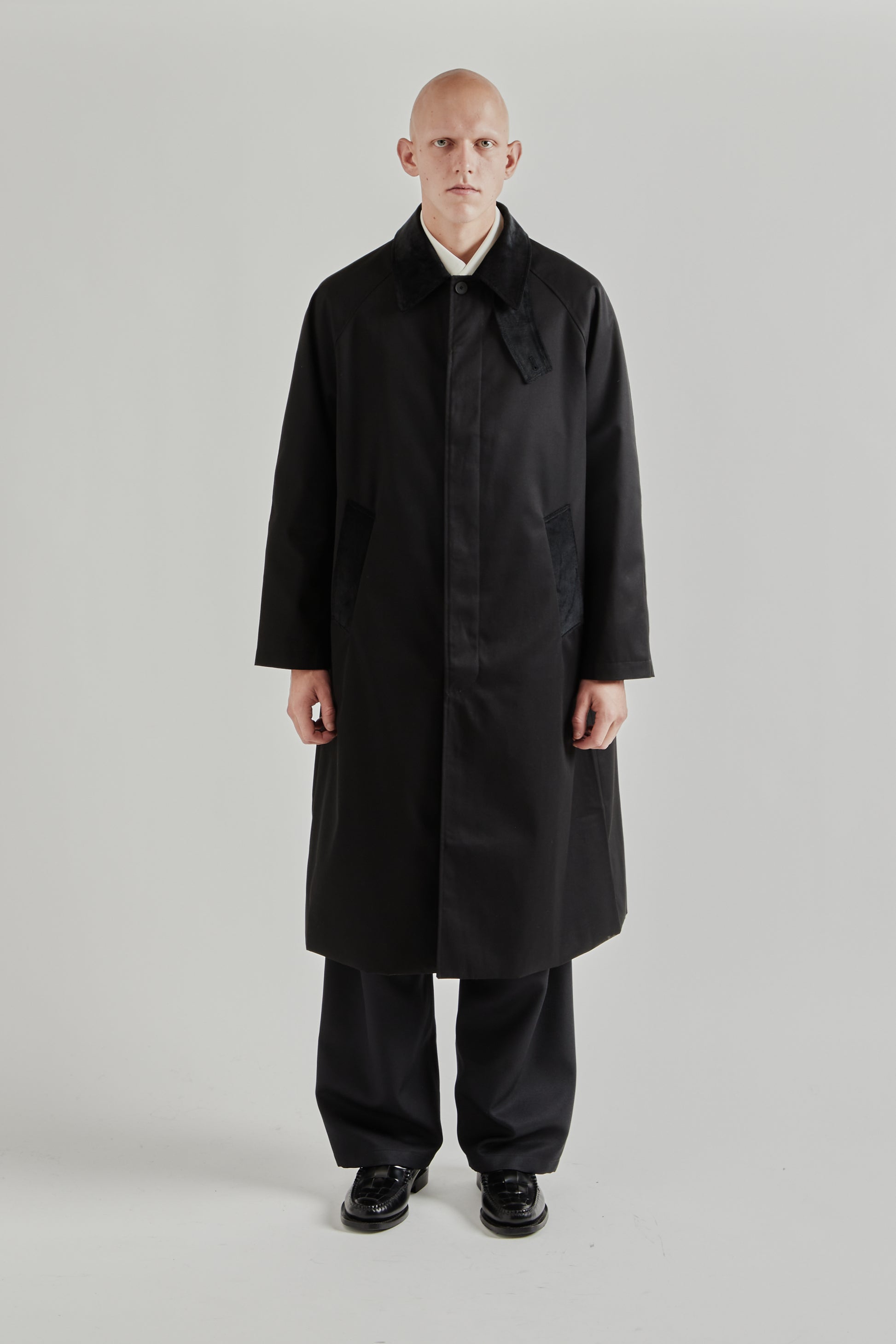 Fairly Normal FW25 Raglan Top Coat Black 1