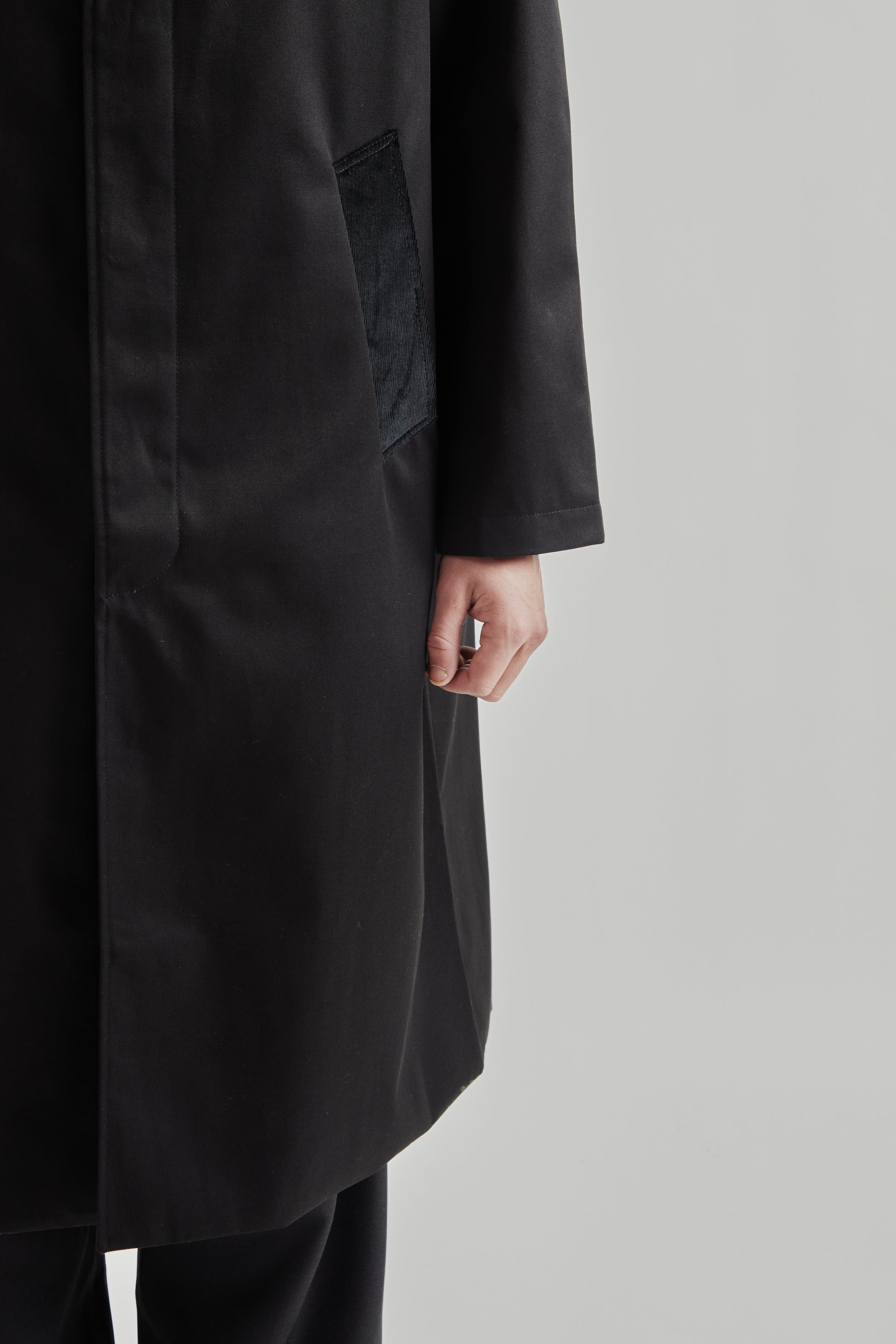 Fairly Normal FW25 Raglan Top Coat Black 8