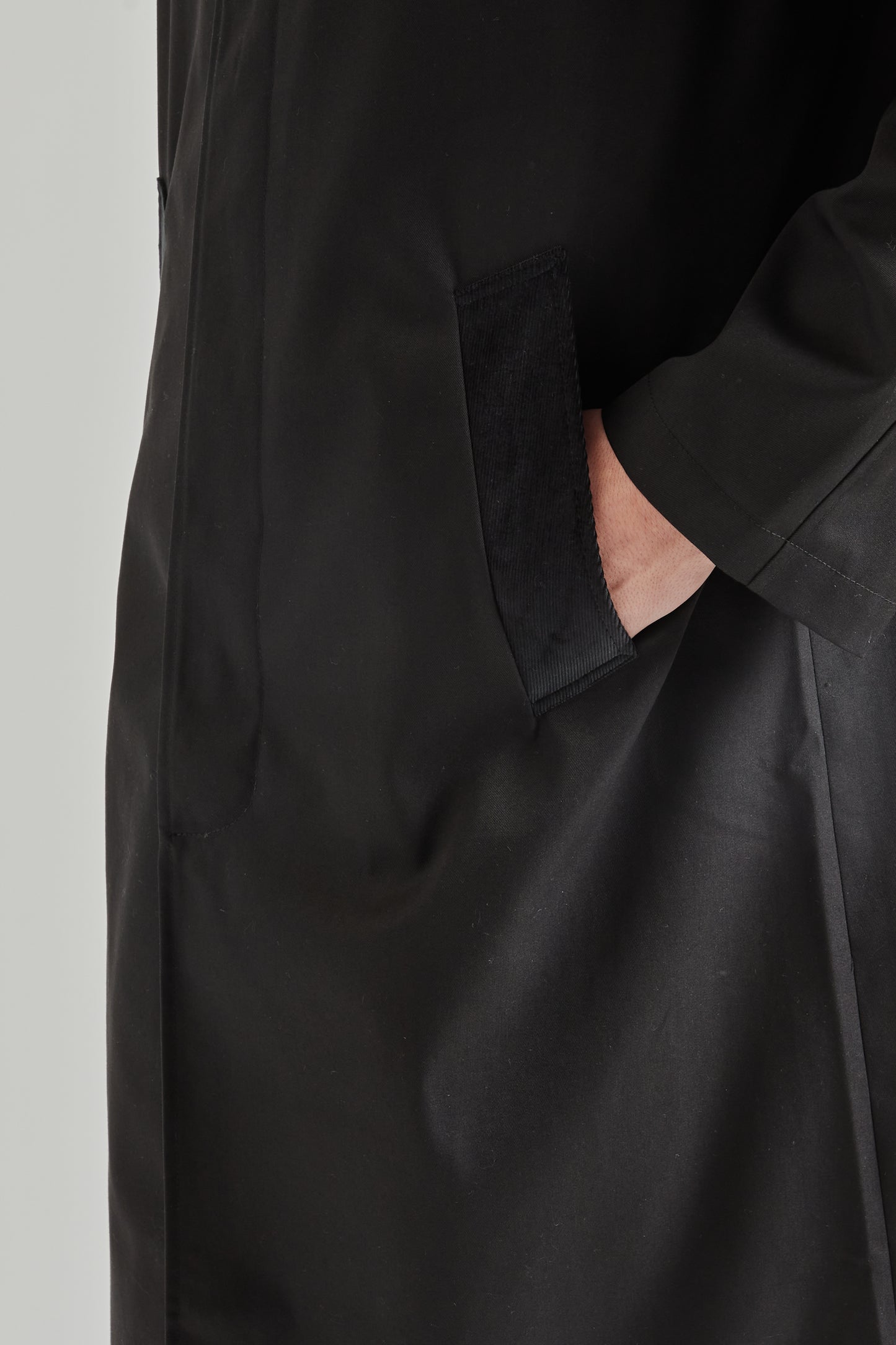 Fairly Normal FW25 Raglan Top Coat Black 9