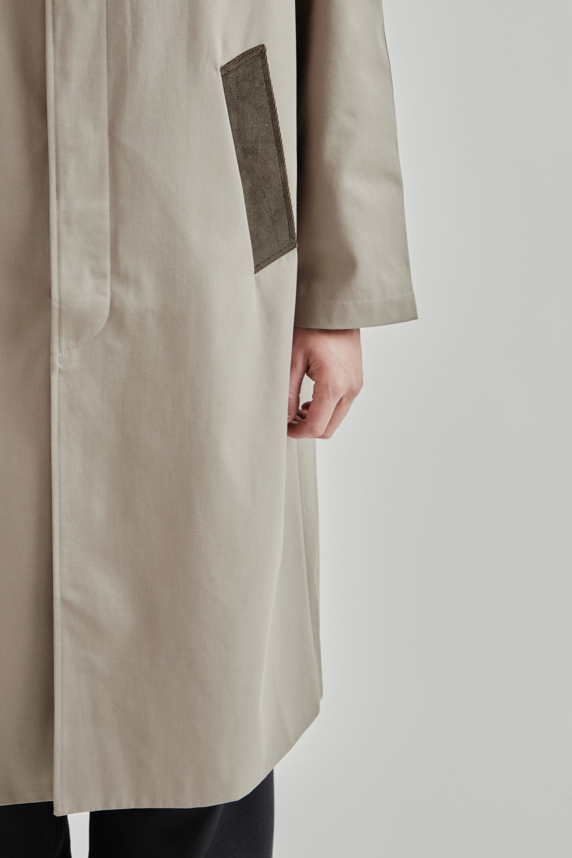 Fairly Normal FW25 Raglan Top Coat Sand 9