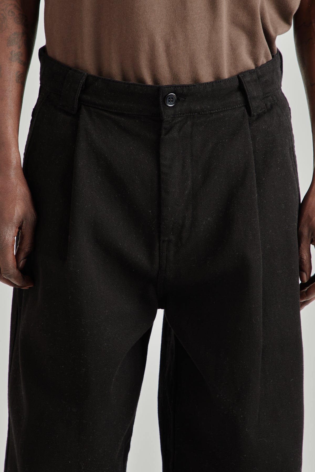 Fairly Normal FW26 Big Pants Black-Shirt Brown0476