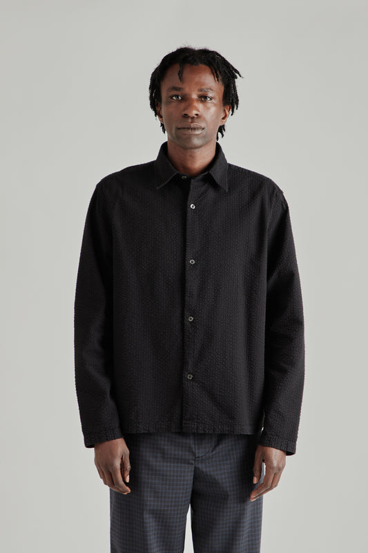 Fairly Normal FW26 Box Shirt Seersucker Black0550