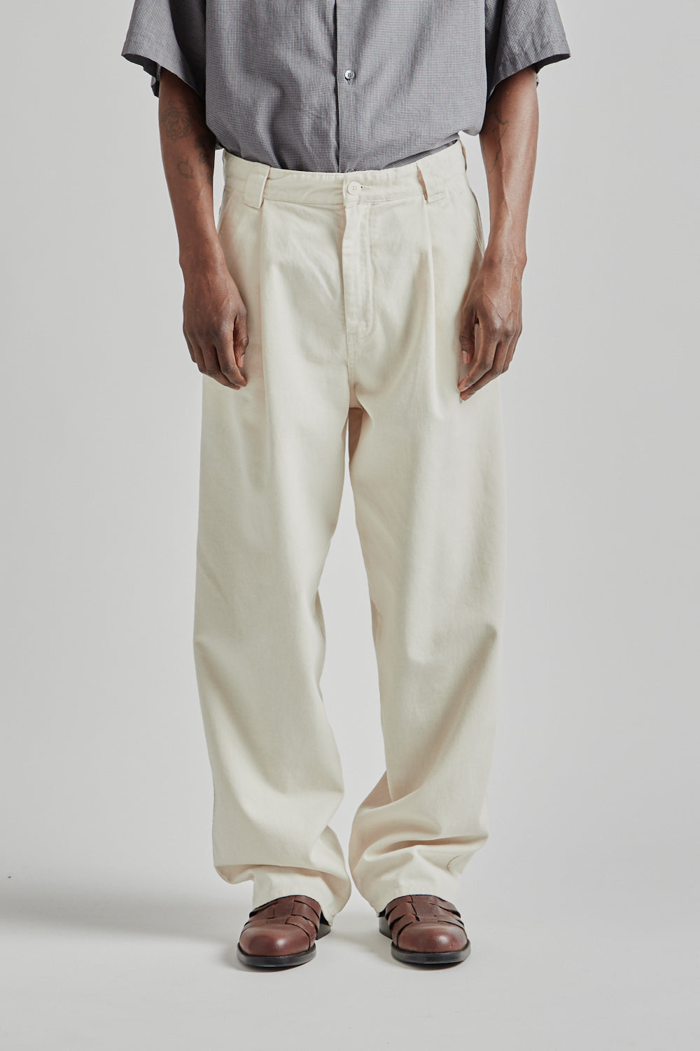 Fairly Normal SS25 Big Pants White 5