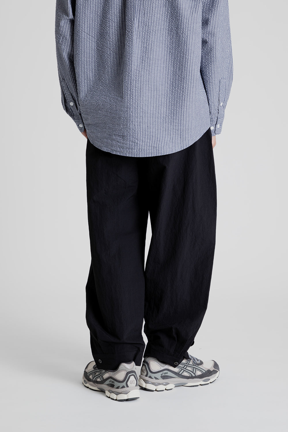 Frizmworks Curved Cuffs Pants in Black