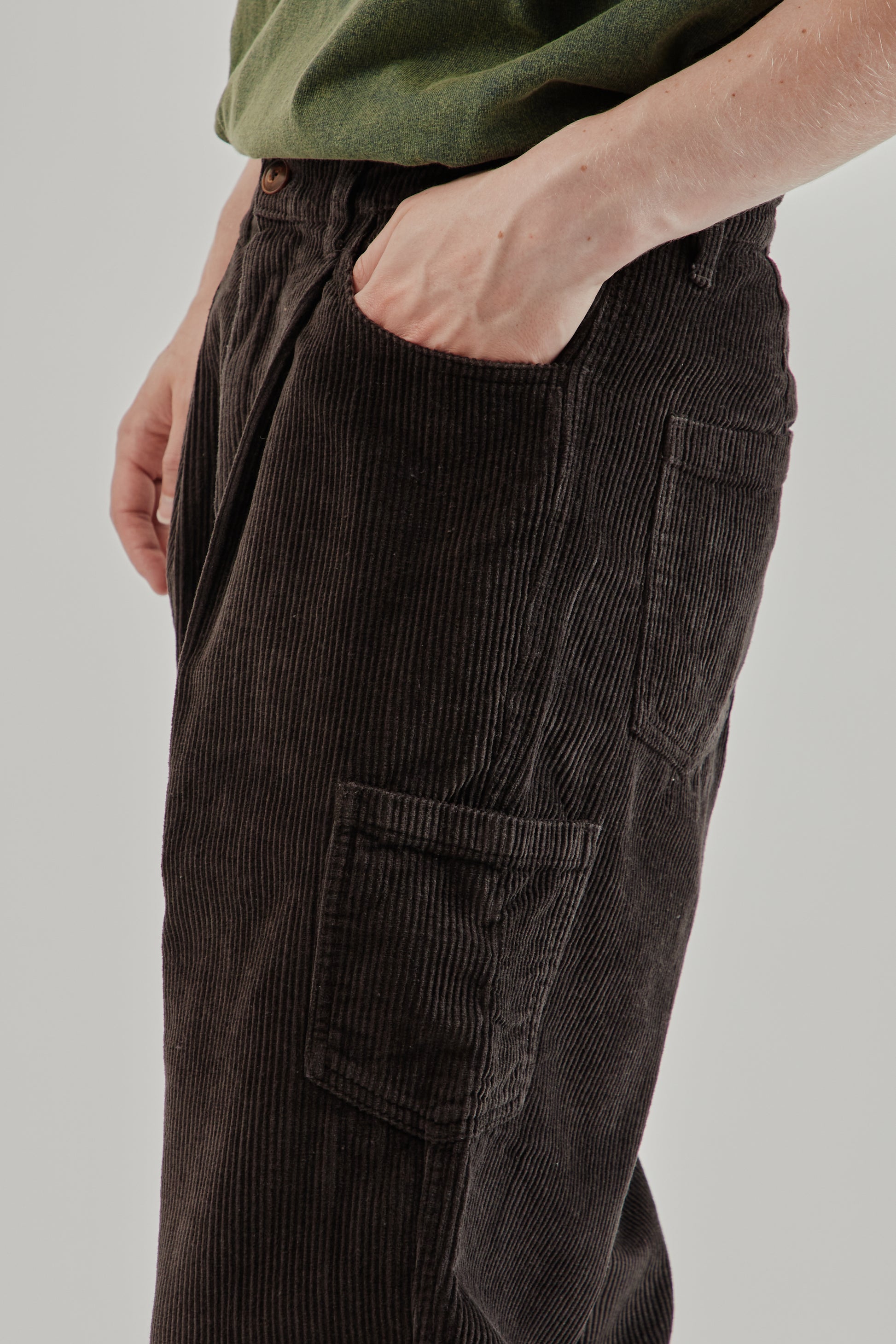Frizmworks FW25 Corduroy Wide One Tuck Pants Charcoal 7