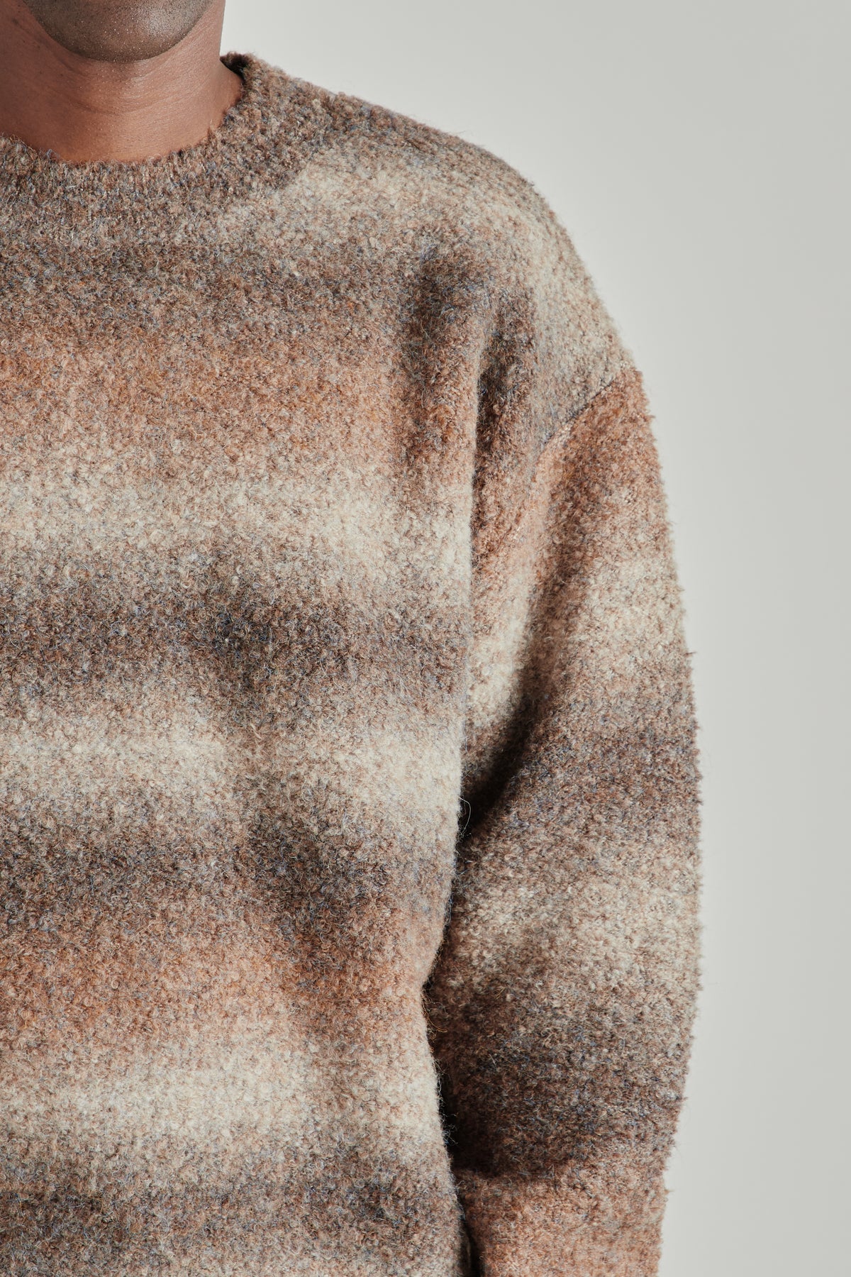 Frizmworks FW26 GRADATION BOUCLE KNIT Brown- Ivory1075