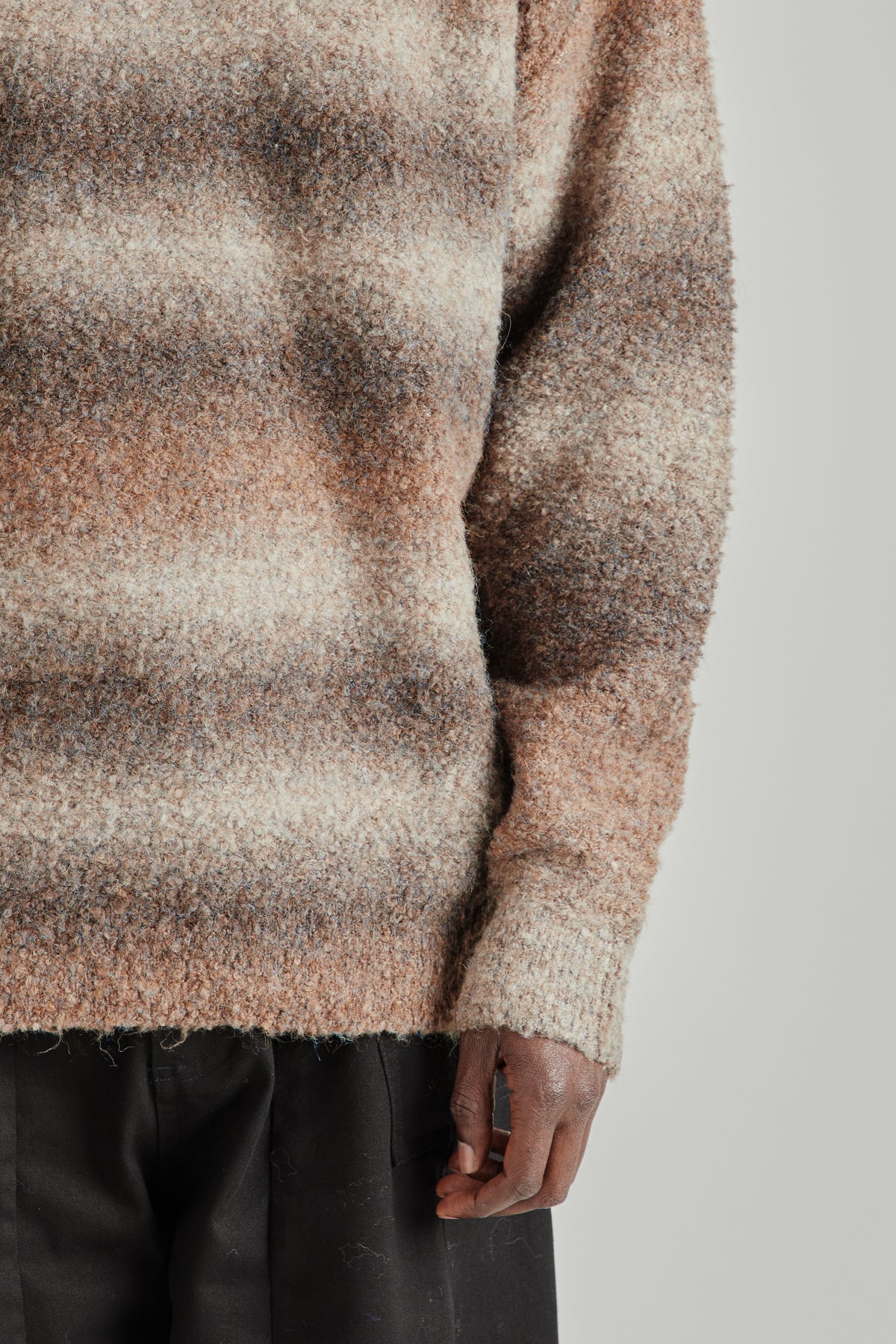 Frizmworks FW26 GRADATION BOUCLE KNIT Brown- Ivory1076