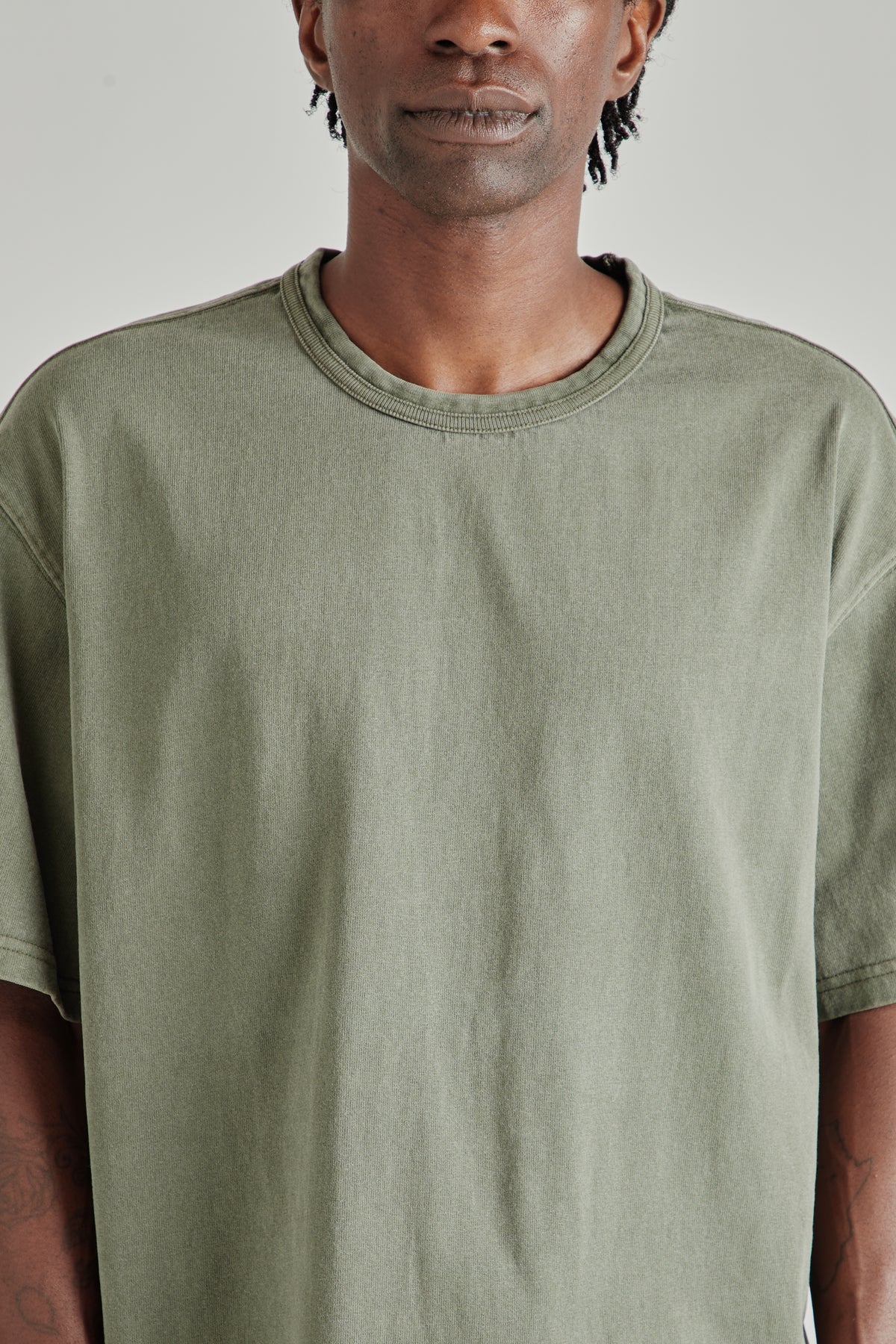 Frizmworks FW26 OG PIGMENT DYEING HALF TEE Olive1095